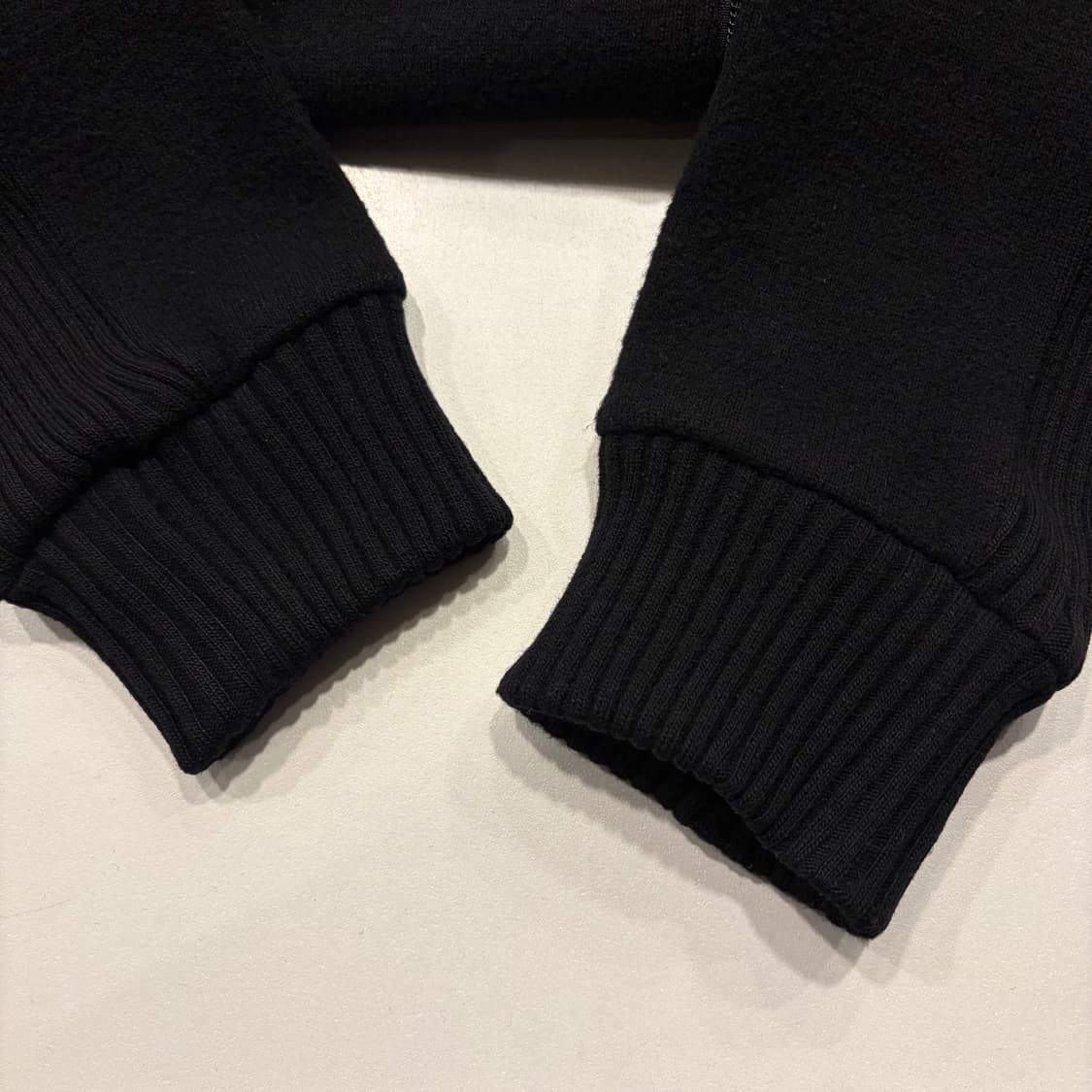 [100] 라코스테 울 블랙 니트 집업 가디건 C330 상품이미지8