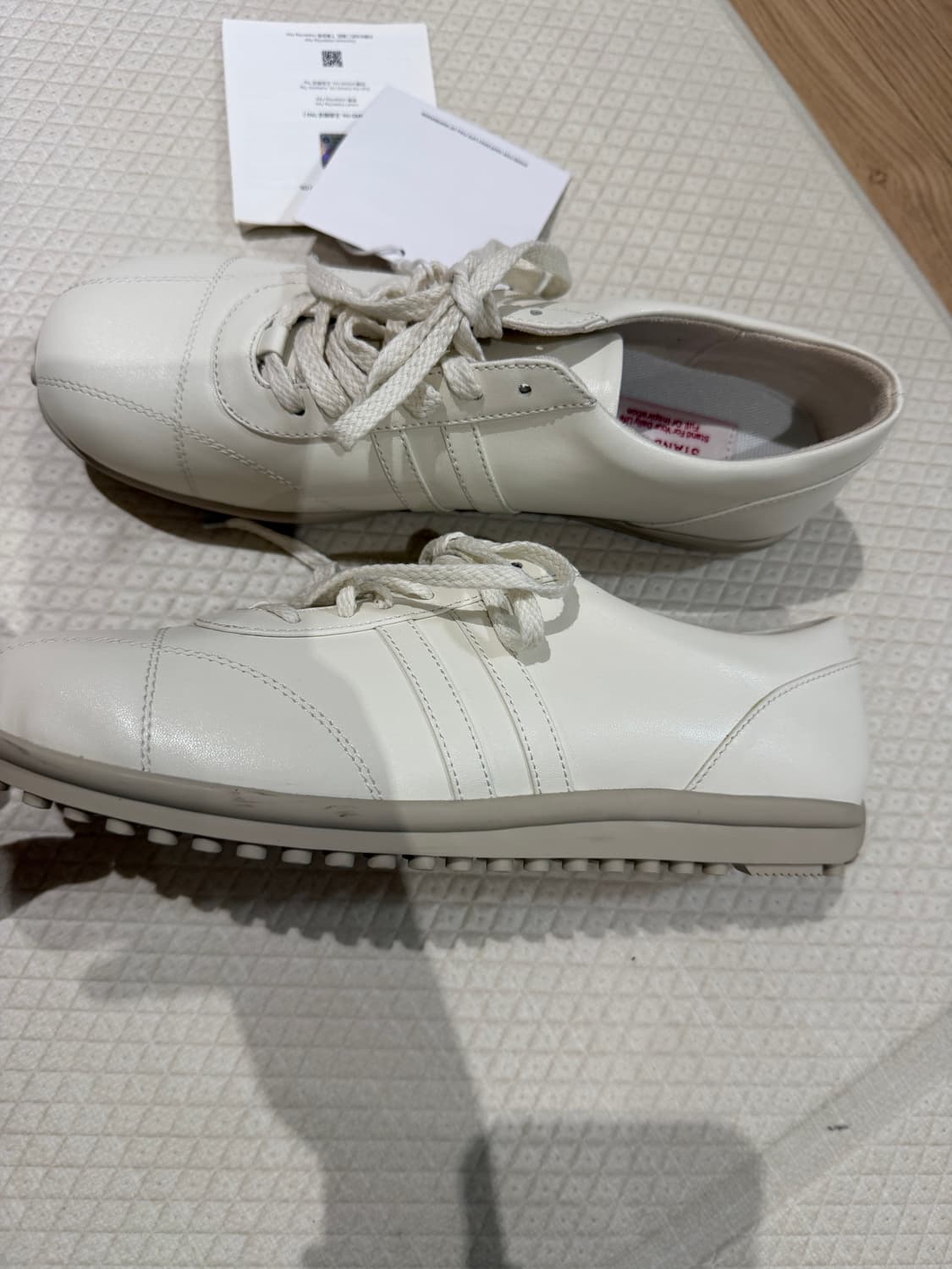 스탠드오일 크림색 스니커즈 상품이미지3