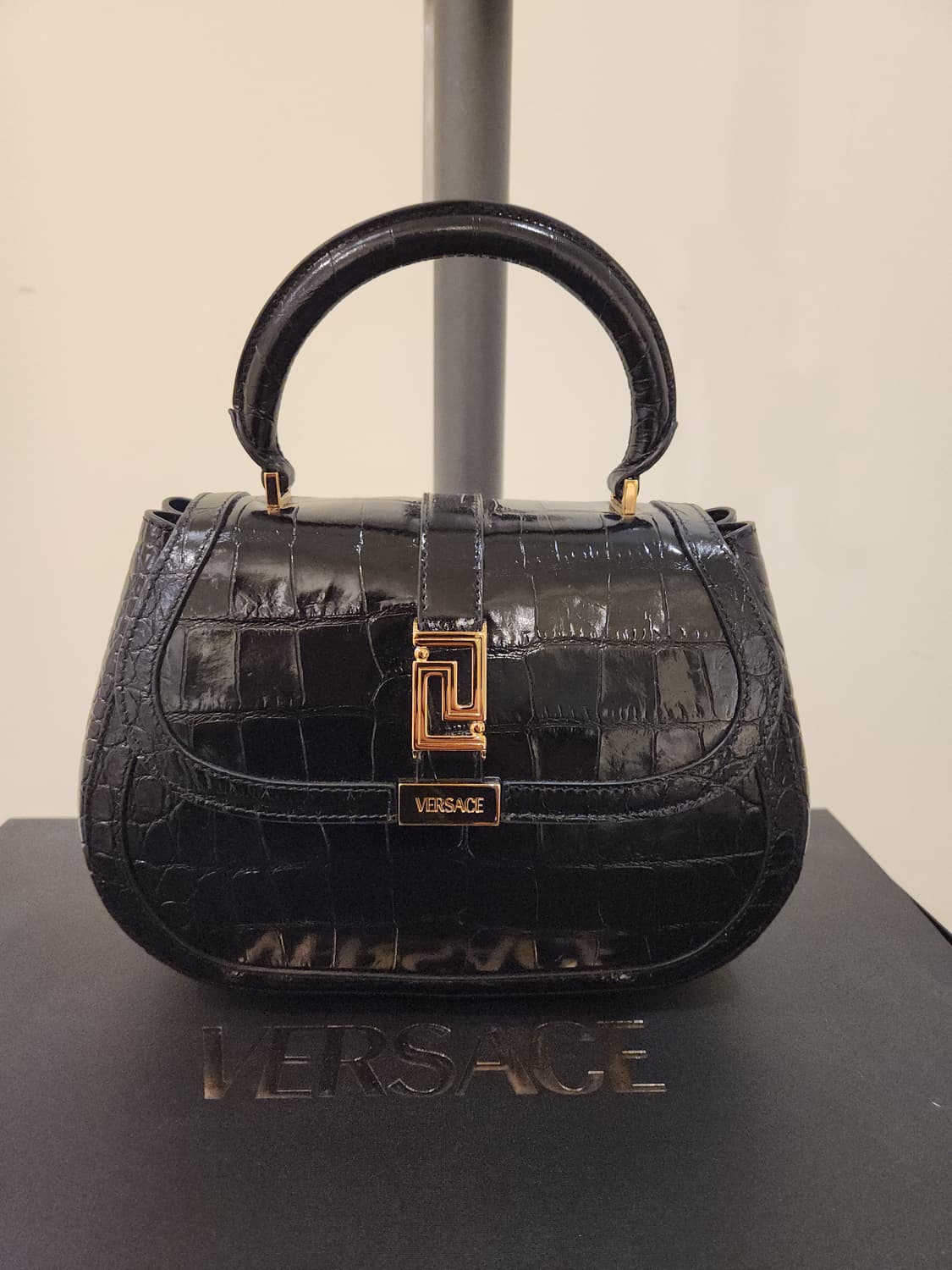 새상품) VERSACE 그레카 가디스 탑 핸들 백 상품이미지1