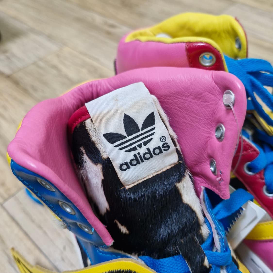 [265] 아디다스 x 제레미스캇 1.0 날개 2NE1 콜라보 스니커즈 상품이미지8