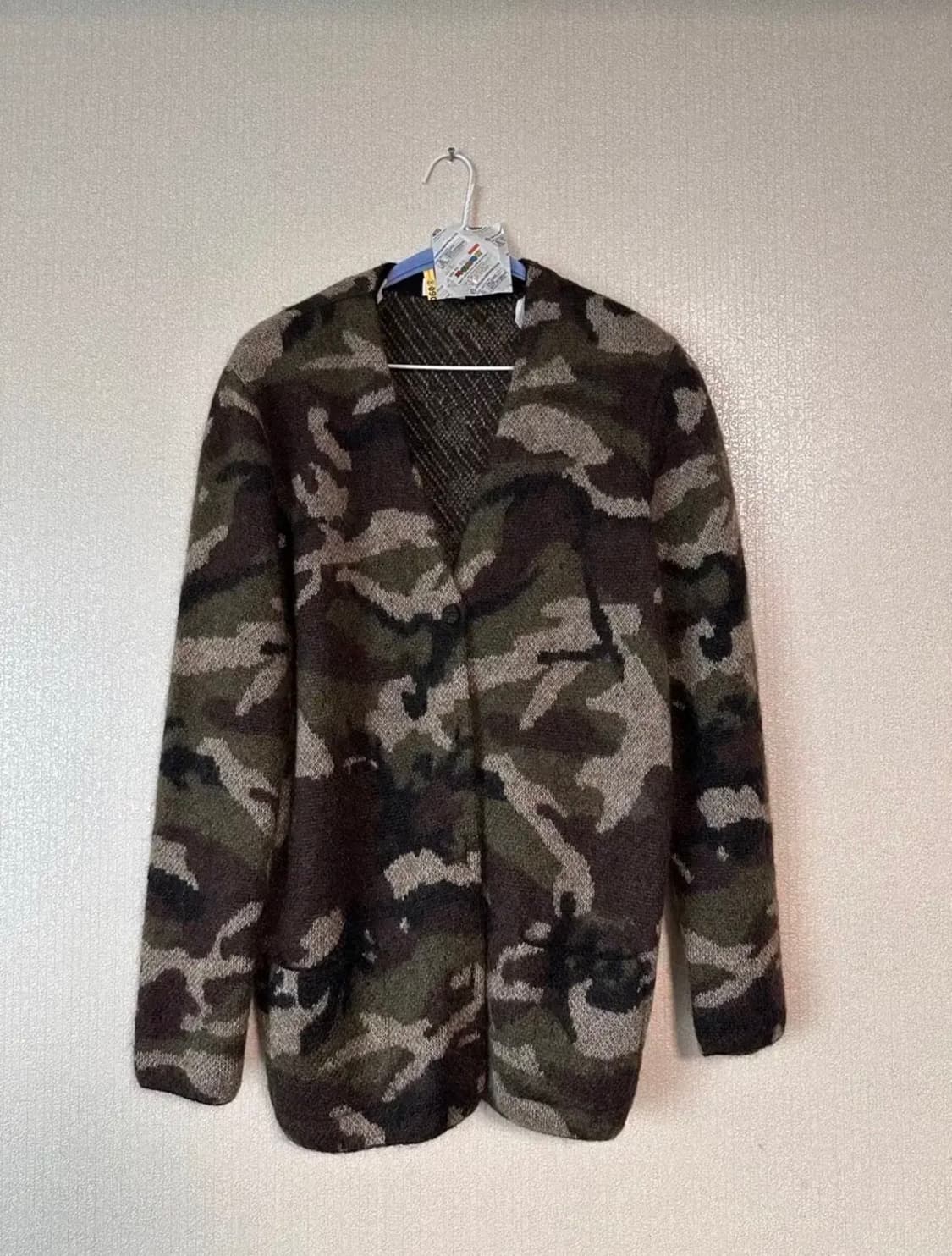 [백화점판/한글택/M) 14fw 생로랑 모헤어 가디건 - 산다라 착용 상품이미지3