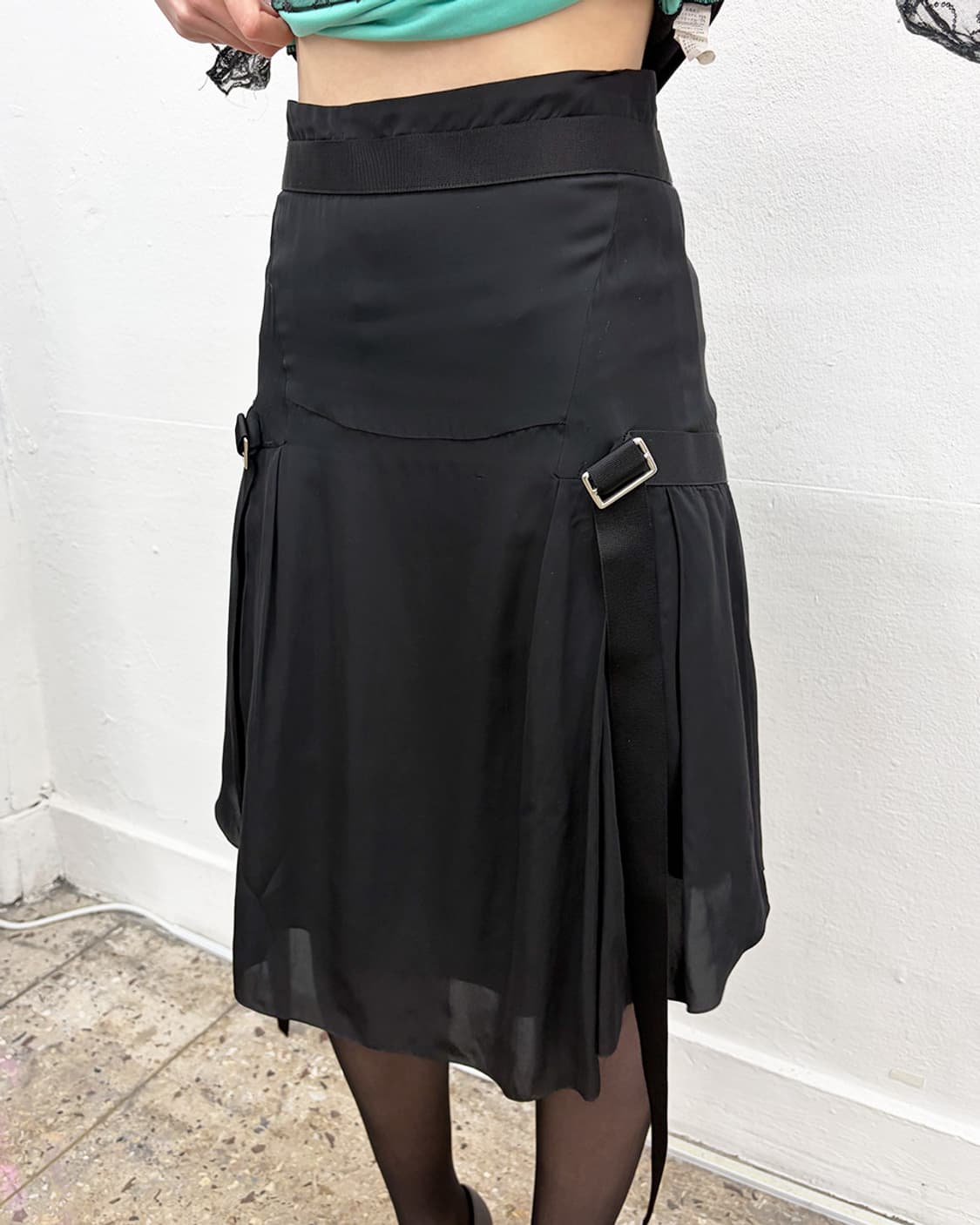 올리비에 데이스캔스 버클 스트랩 스커트 상품이미지4