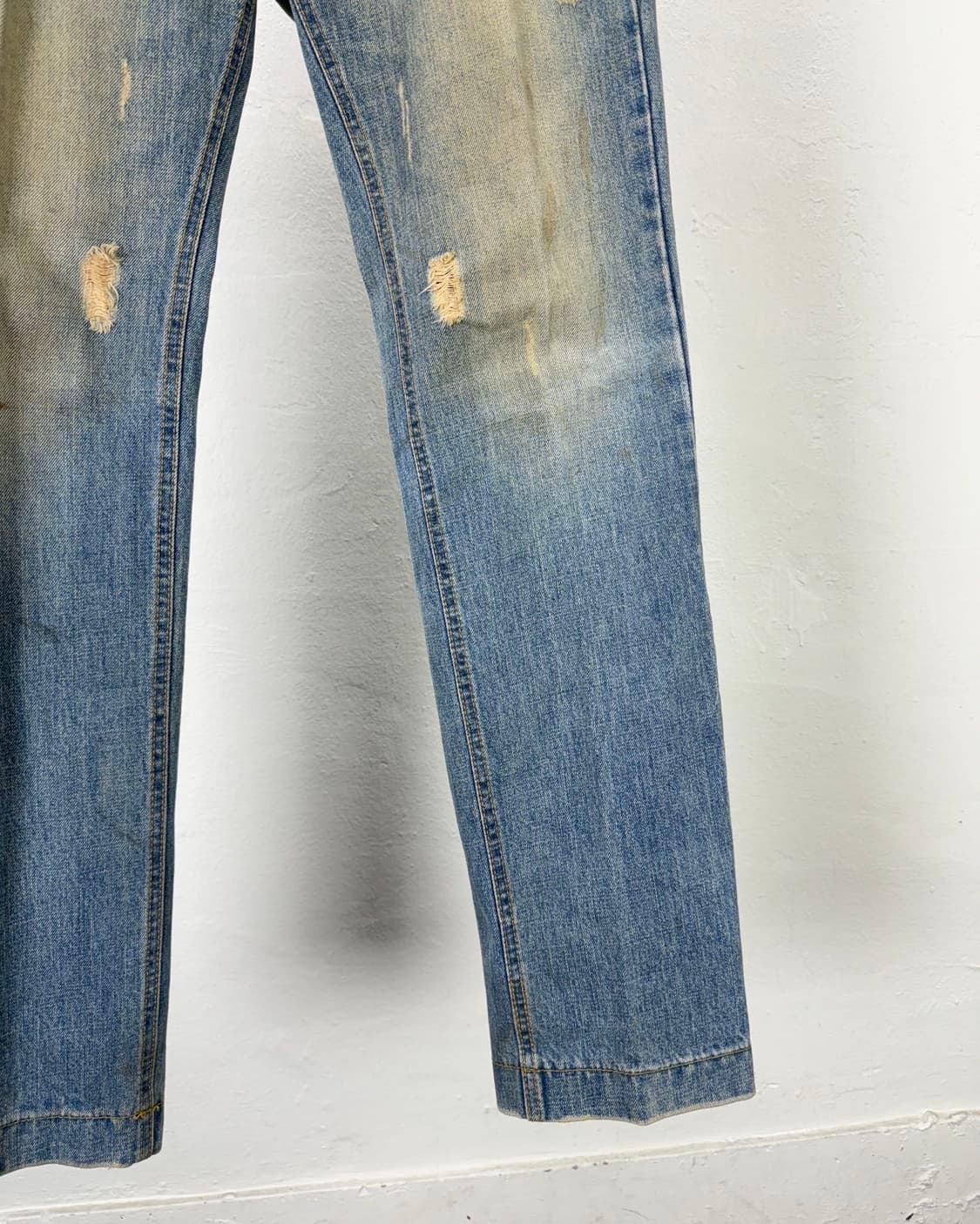 돌체앤가바나 백 플레이트 디스트로이드 그리니 데님 팬츠 상품이미지5