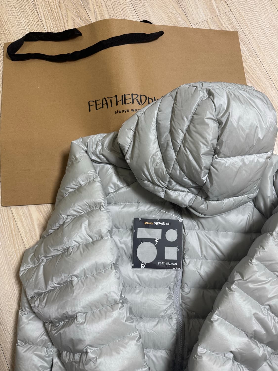 페더다운 그리드 (라이트 그레이) xl 판매합니다 상품이미지1