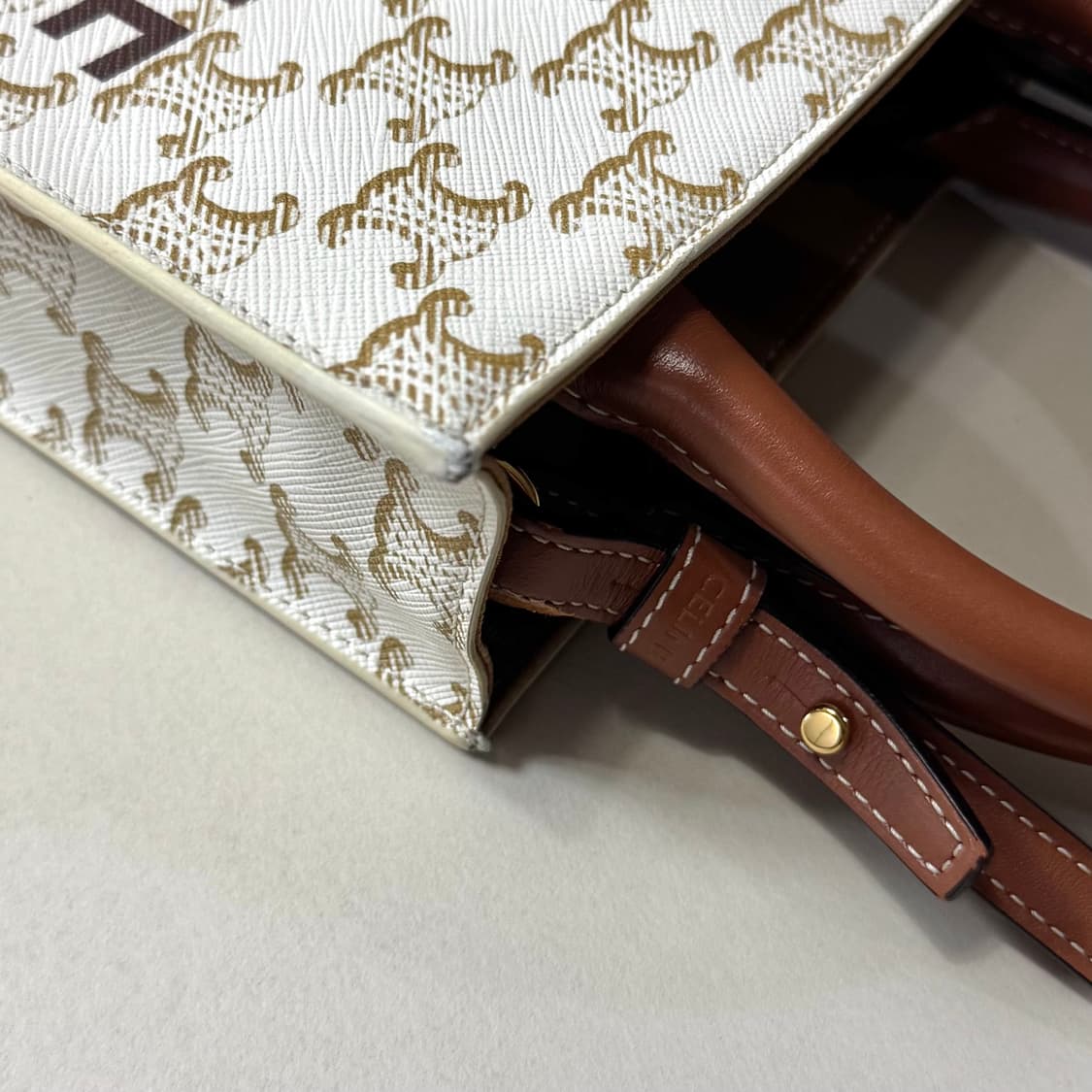 [백화점판/당일출고]셀린느 트리오페 미니 카바스백 / 크로스백 상품이미지6