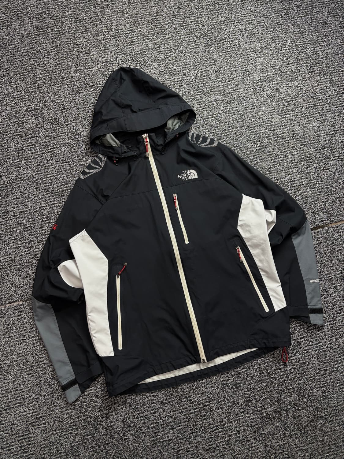 노스페이스 윈드스토퍼 고프코어 배색 바람막이 2134 상품이미지1