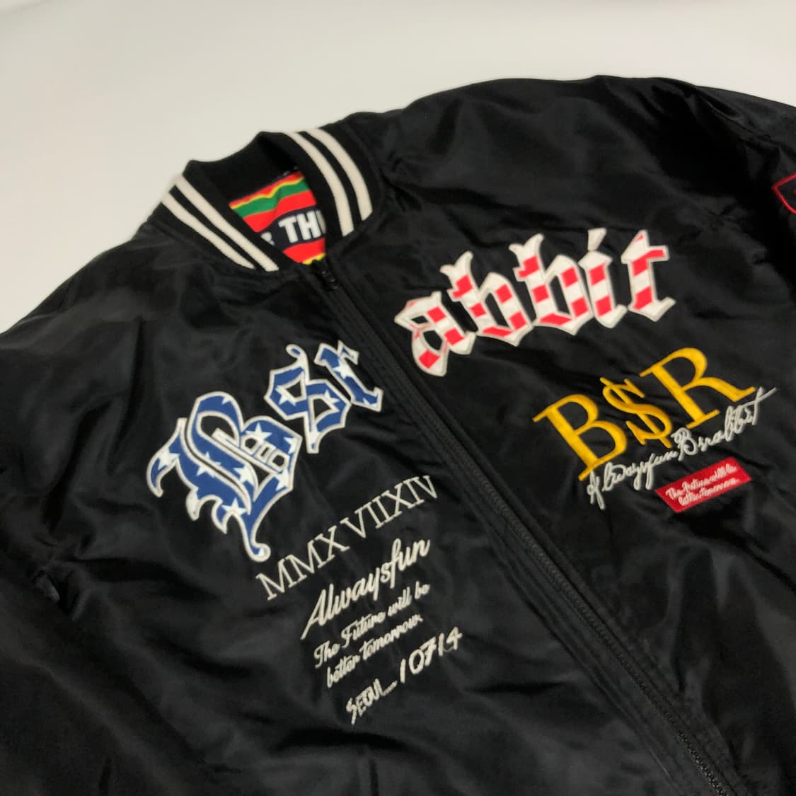 비에스래빗 스타디움 점퍼 XL 상품이미지2