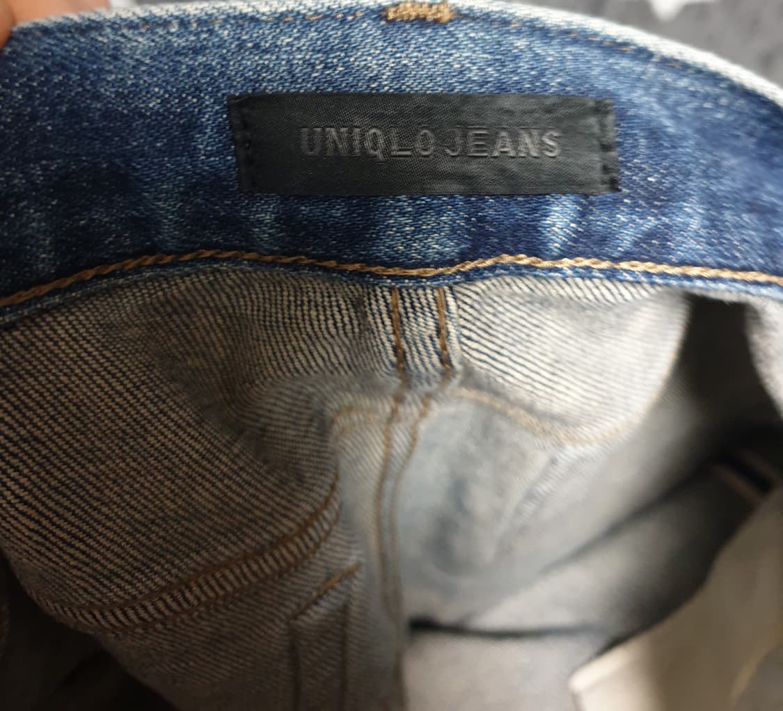 유니클로 슬림 스트레이트 빈티지 워싱 데님팬츠 (32) 상품이미지4
