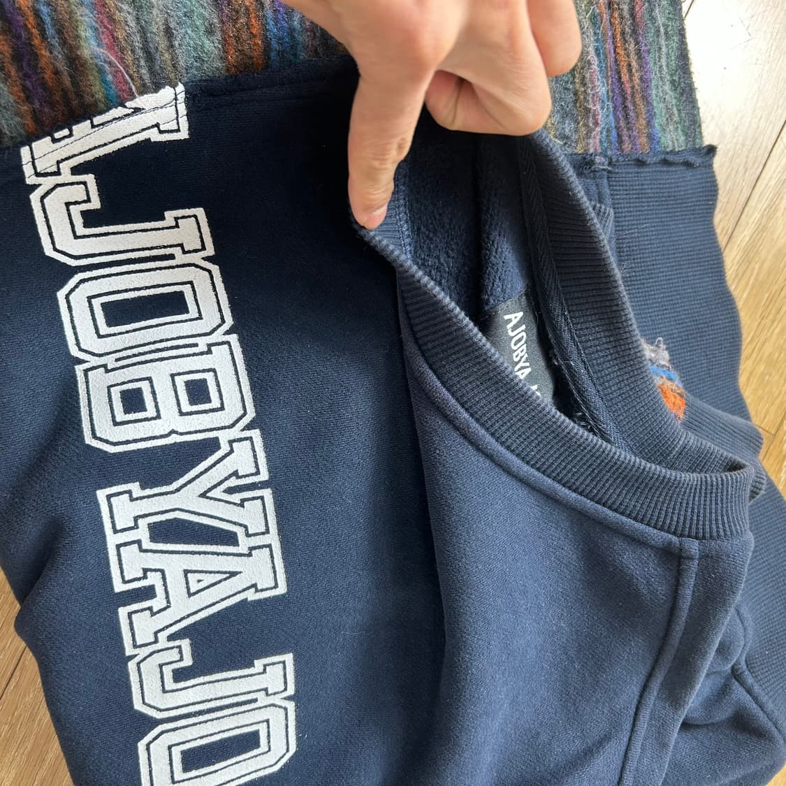 Ajobyajo 아조바이아조 유니크 패치워크 맨투맨 상품이미지2