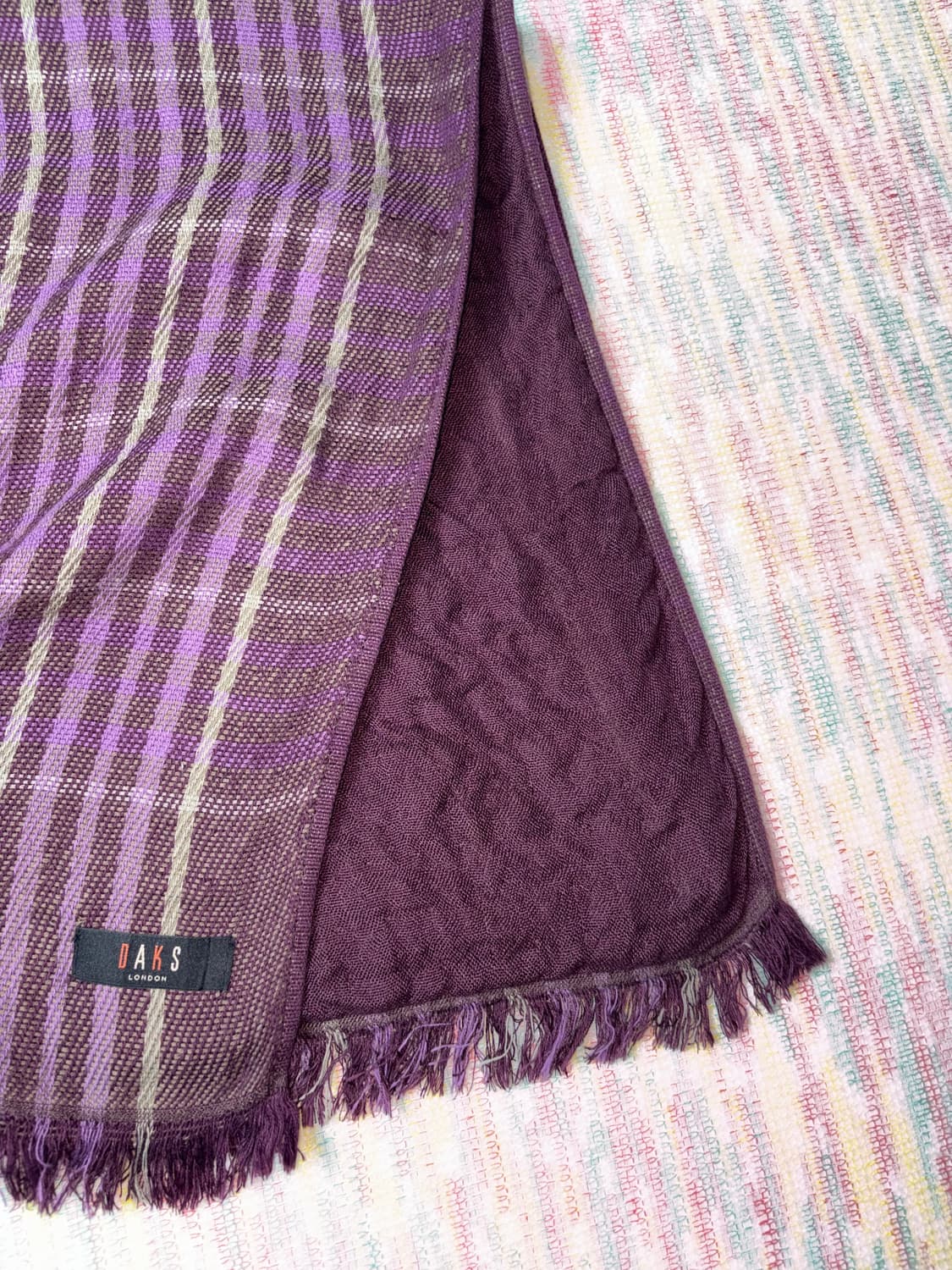 닥스 퍼플 체크 머플러 상품이미지3