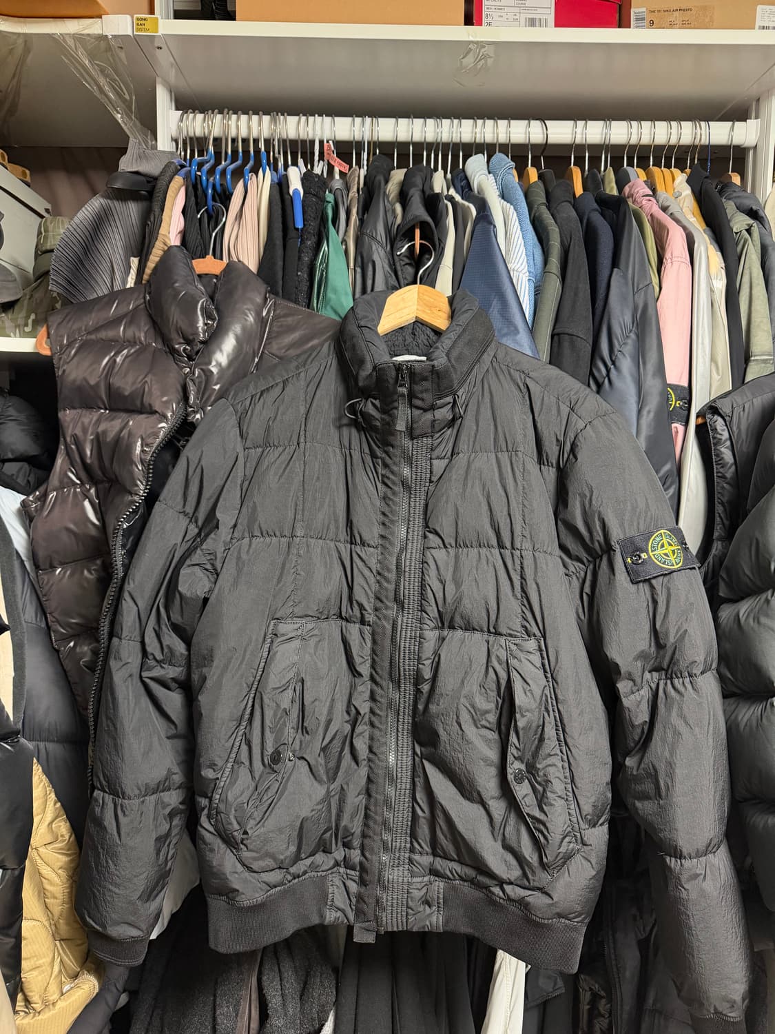 [L] 18fw 스톤아일랜드 블랙 크링클랩스 숏 패딩 상품이미지1