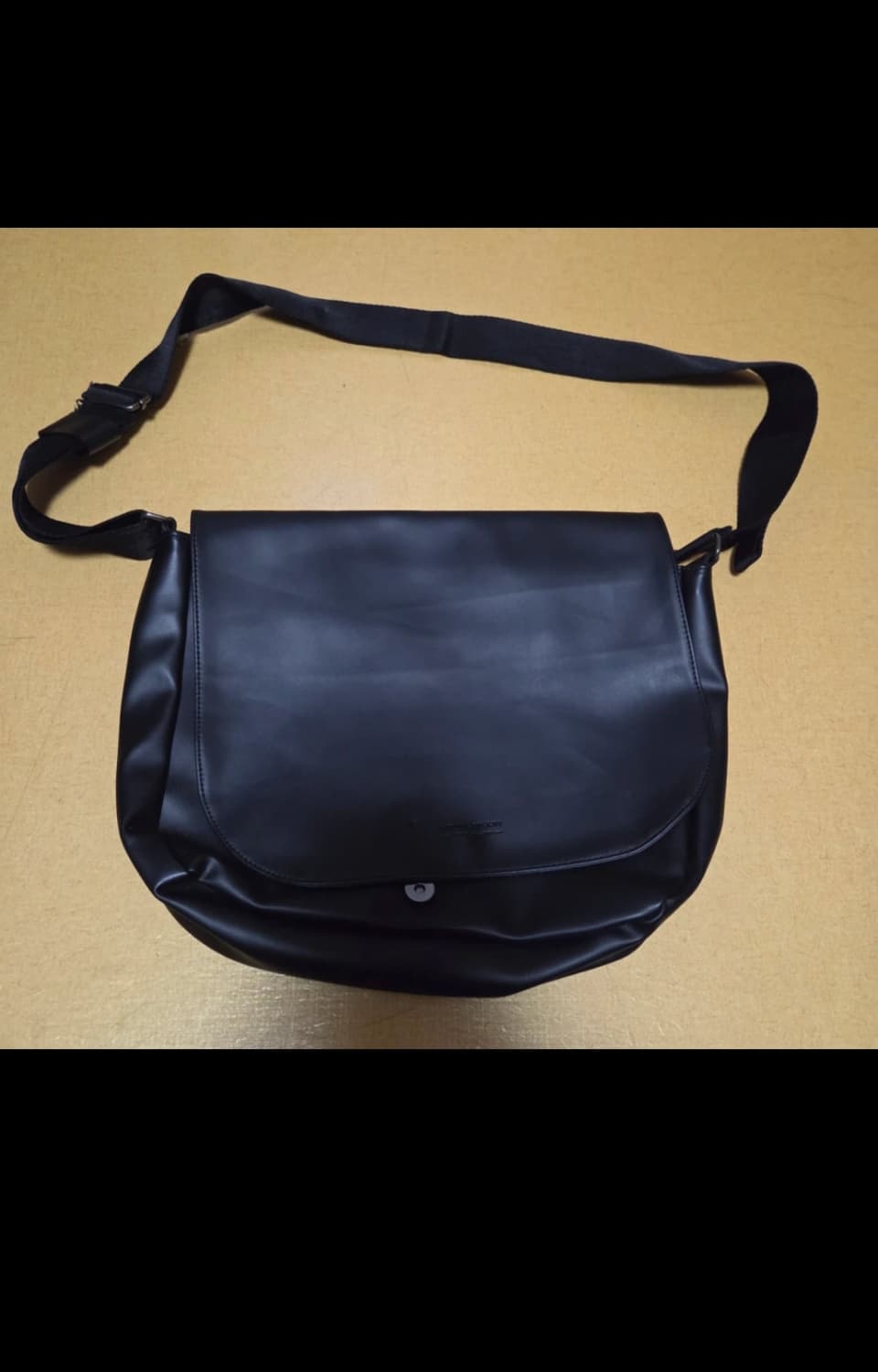 내셔널 퍼블리시티 블랙 가죽 크로스백 상품이미지1