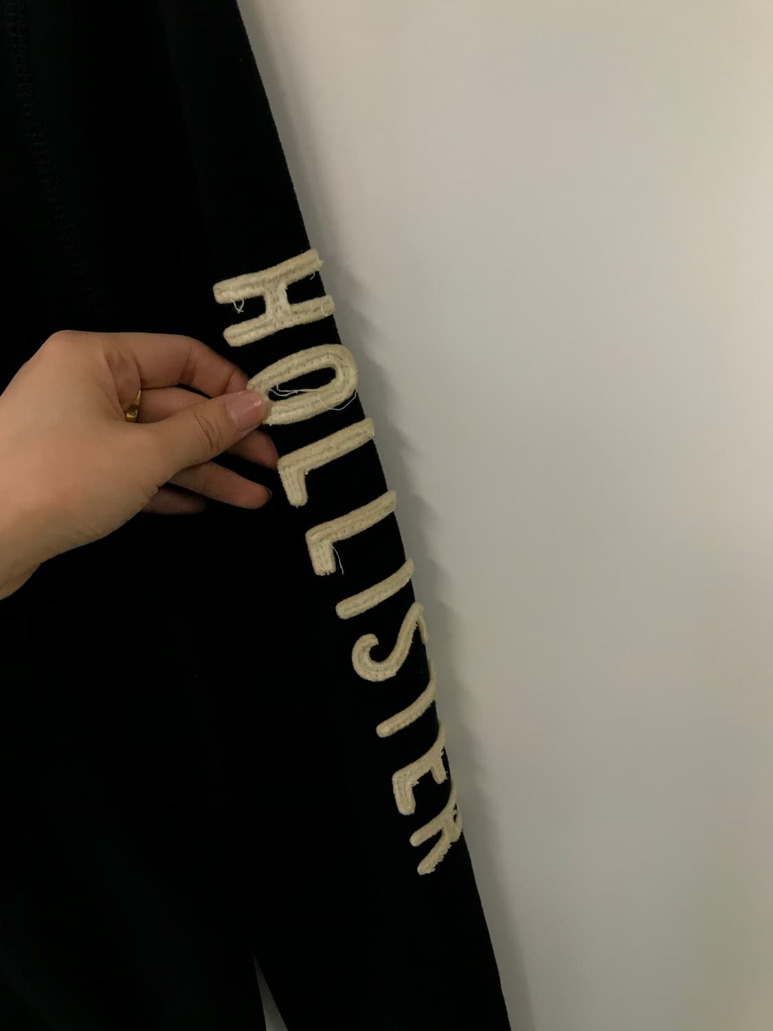 홀리스터 y2k 와투케 네이비 딱붙 후드집업 상품이미지4