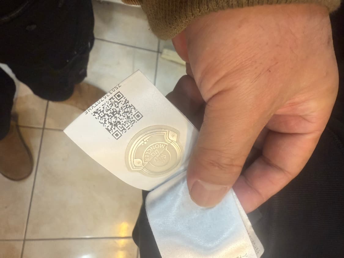 95-100 정품 어웨이크+몽클레어 매글리아 후드티 팝니다 상품이미지7