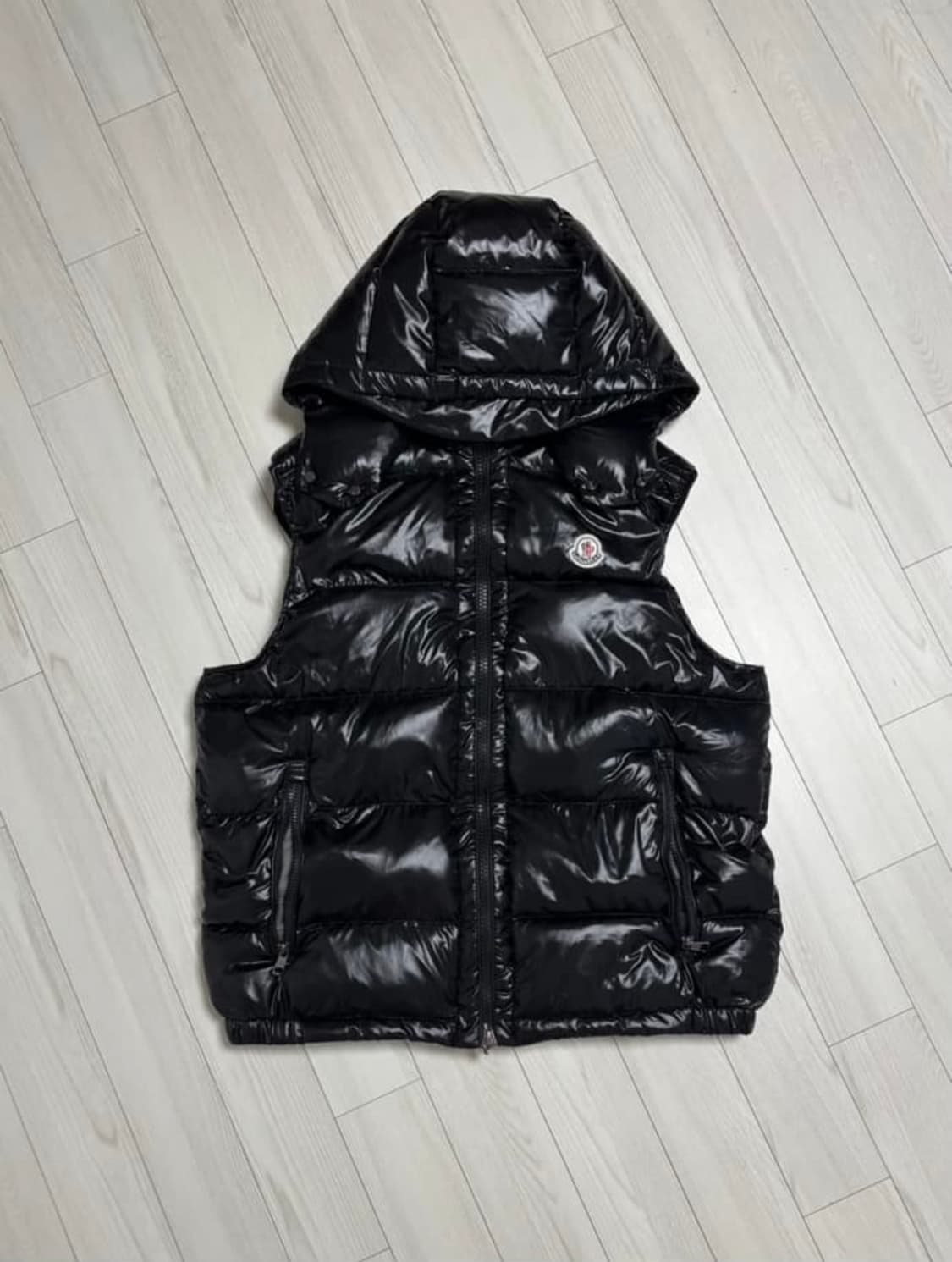 몽클레어 25F/W Bormes 후드 다운 베스트 상품이미지1