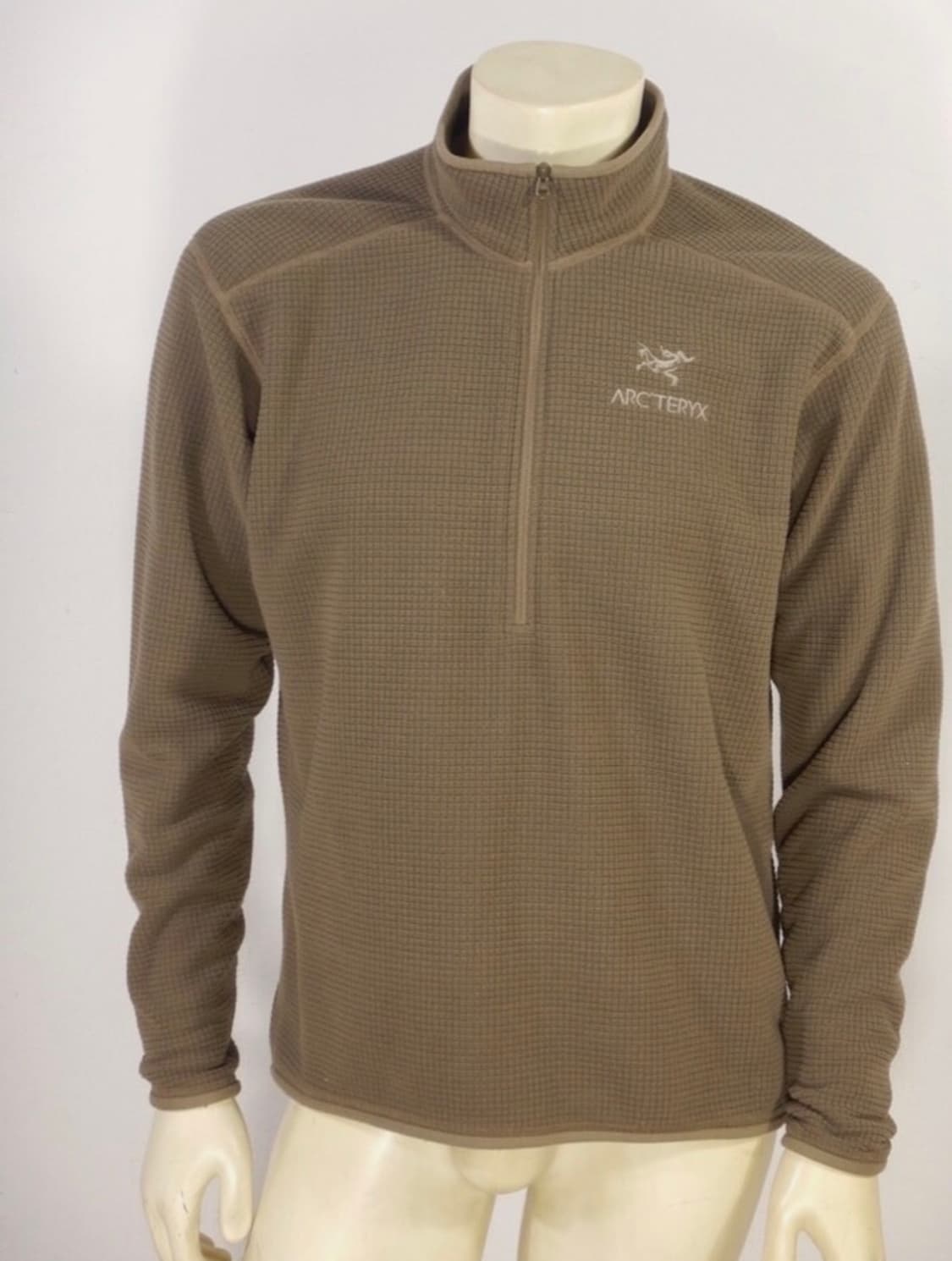 아크테릭스 델타 반집업 상품이미지1