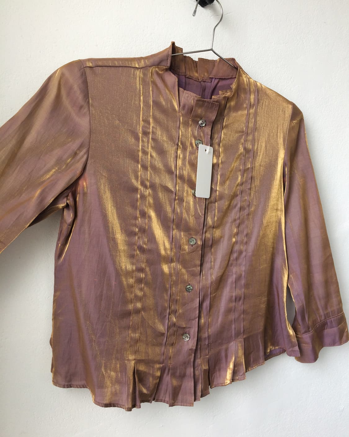 Glossy pleats high neck shirt 상품이미지4
