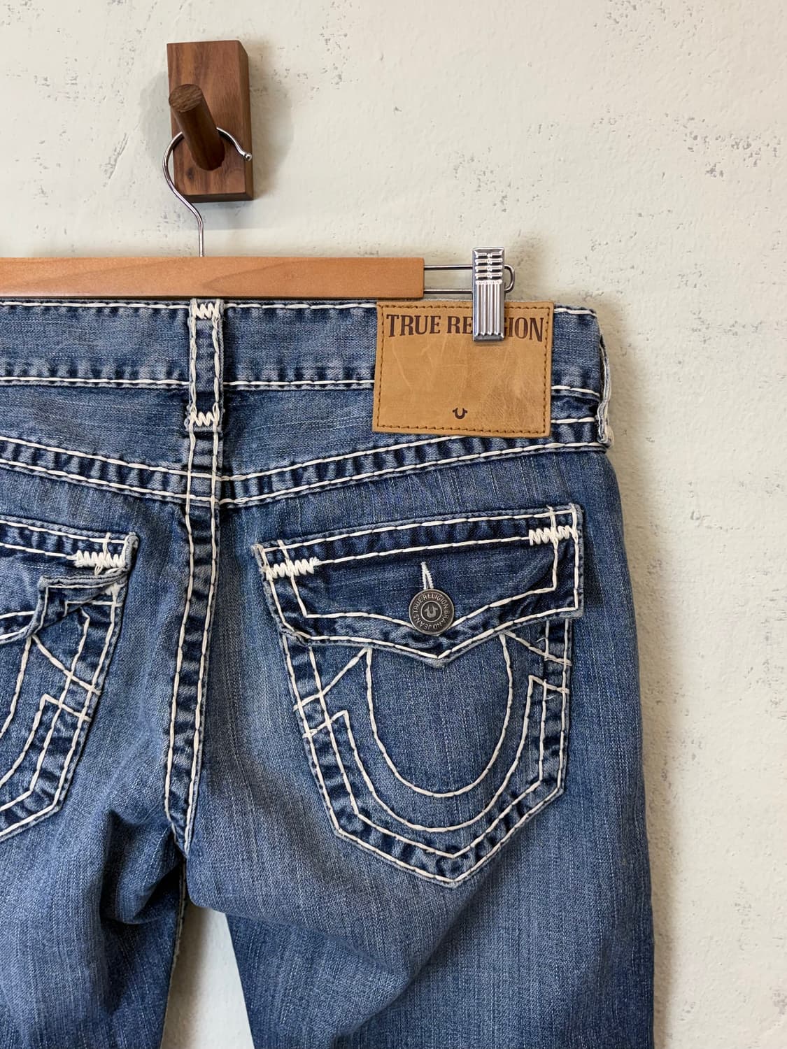 트루릴리전 빈티지 워싱 데님팬츠 상품이미지4