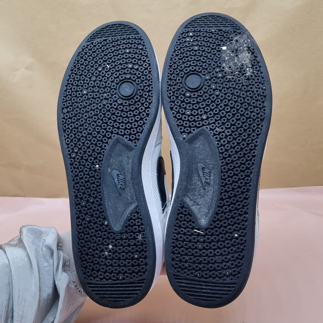 나이키 엘리웁 남성운동화 270 상품이미지3