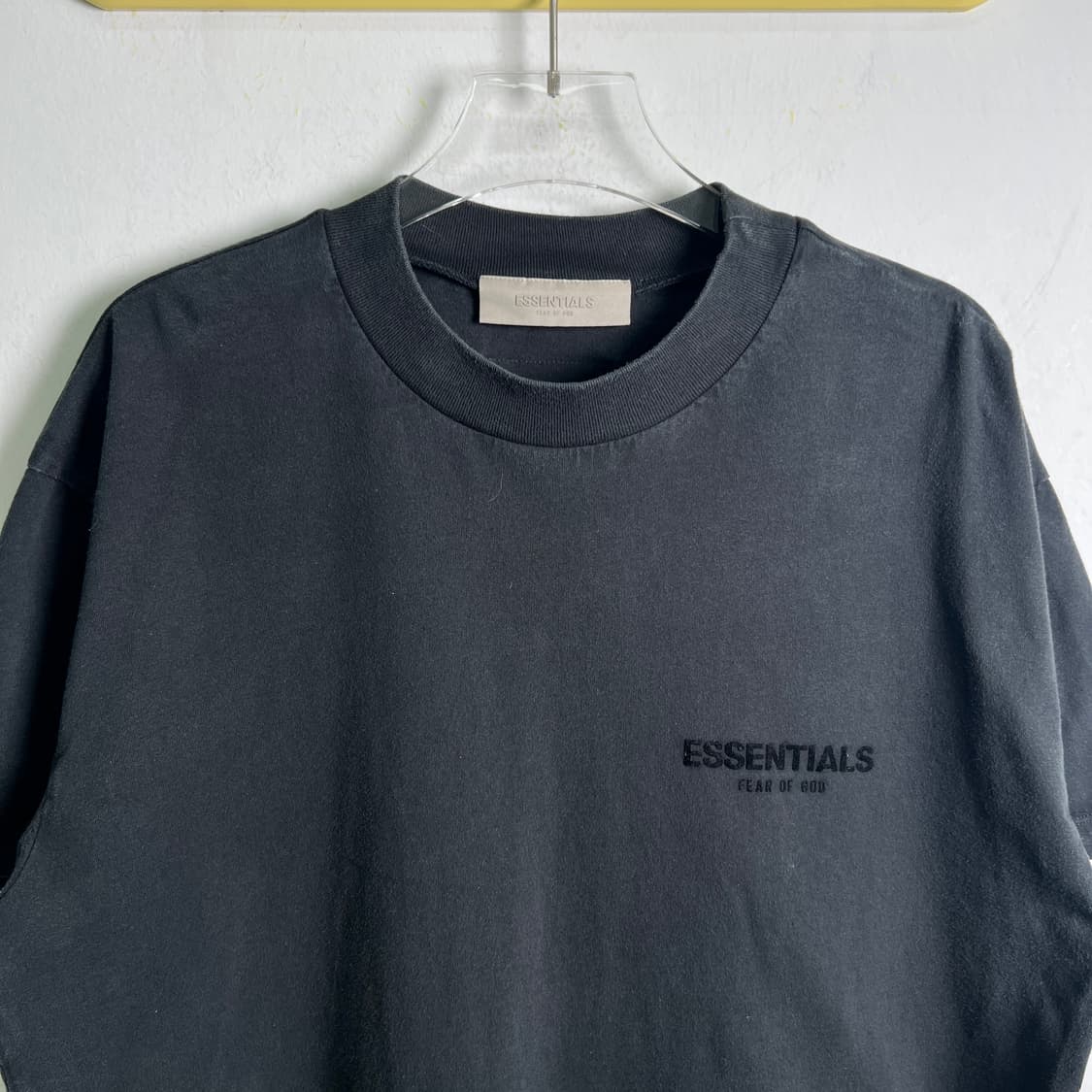 21ss 피어오브갓 에센셜 블랙 3D 백로고 반팔 티셔츠 M 상품이미지4