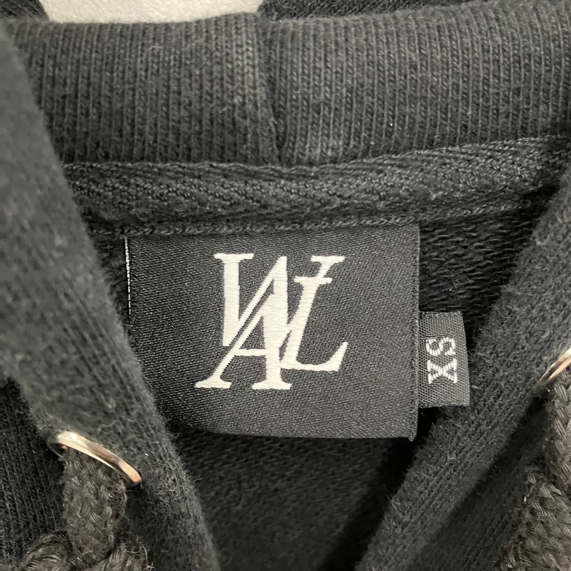 우알롱 블랙 시그니처 크롭 후드 집업 XS 상품이미지3