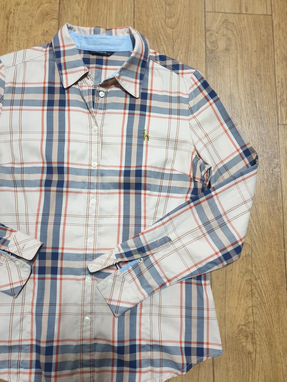 1076 헤지스 긴팔 남방셔츠 90 사이즈입니다 상품이미지2