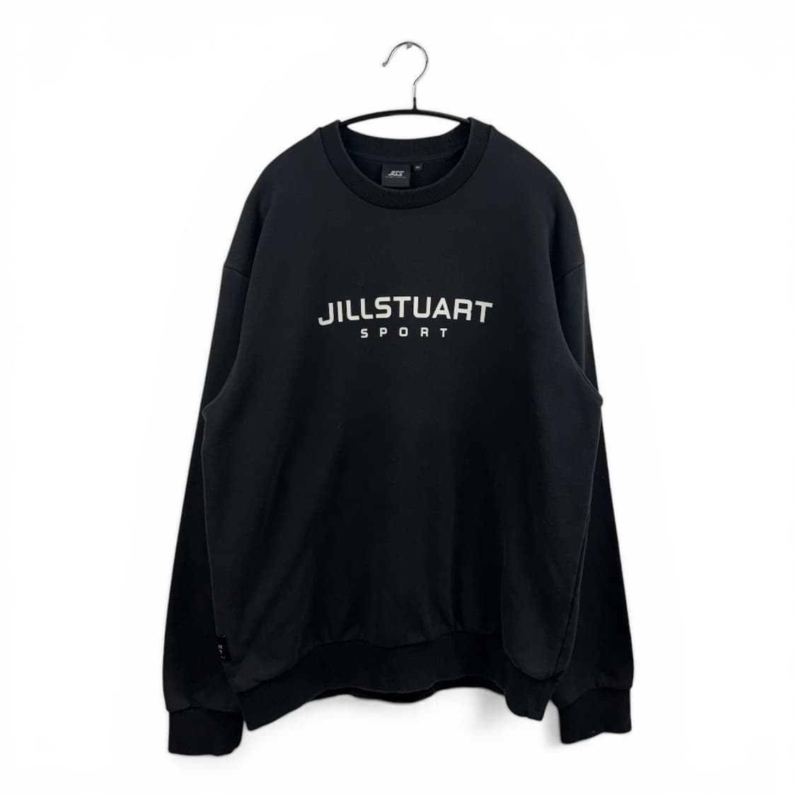 (105) 질스튜어트 스포츠 맨투맨 블랙 상품이미지1