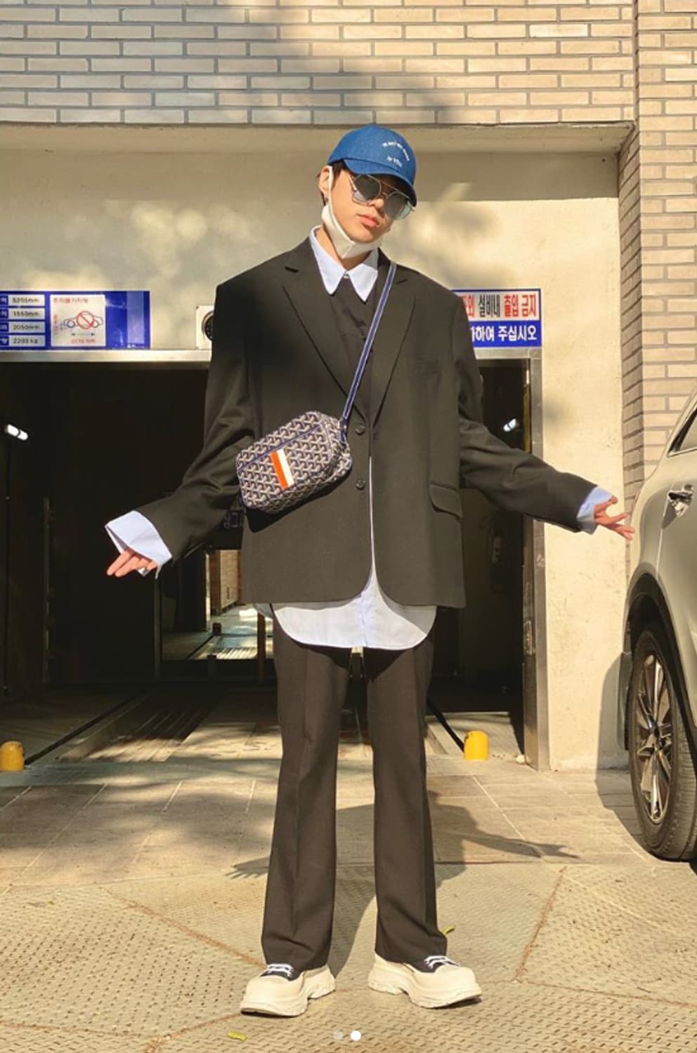 (풀패키지)알렉산더 맥퀸 트레드슬릭 40사이즈 판매합니다. 상품이미지2