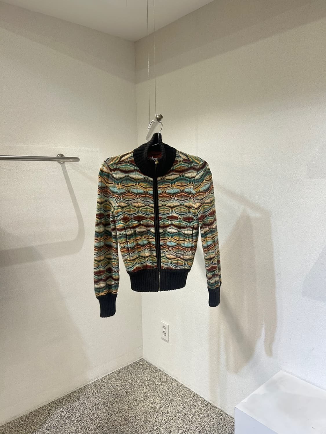 미쏘니 패턴 니트 집업 상품이미지1