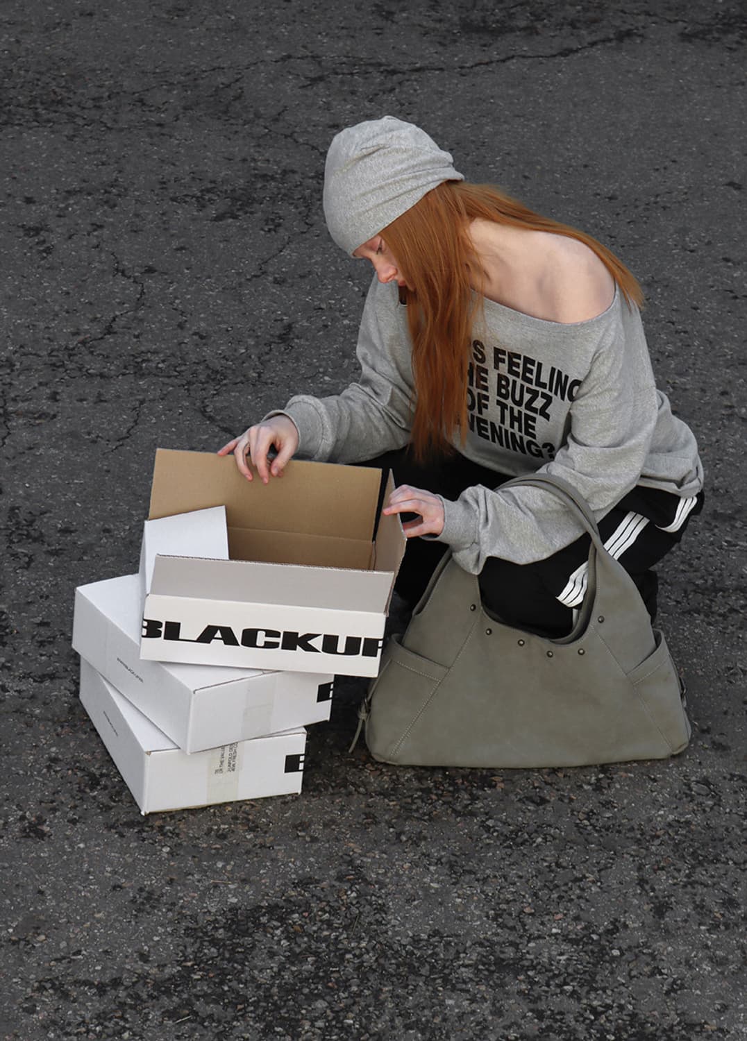 (미착용 새상품) 블랙업 리츠 보트넥 프린팅 긴팔티 (그레이) 상품이미지1