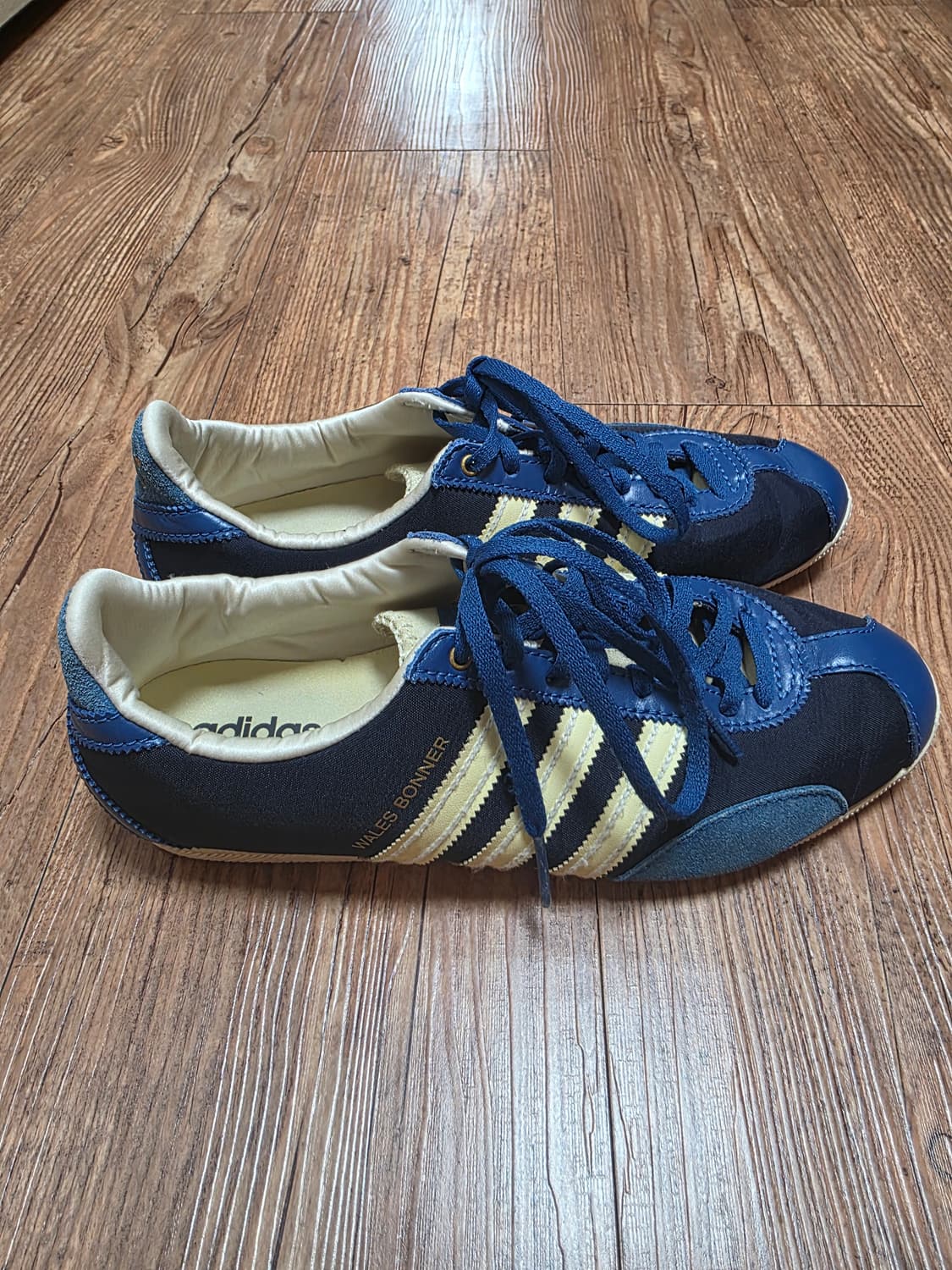 아디다스 x 웨일즈 보너 재팬 슈즈 레전드 잉크 265사이즈 팝니다 상품이미지4