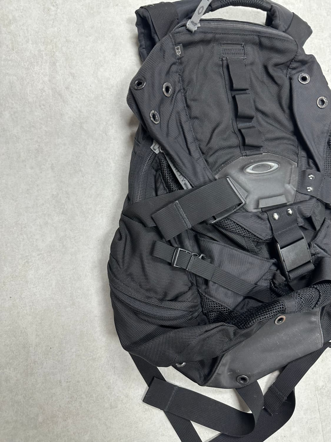 오클리 아이콘 3.0 백팩 상품이미지3