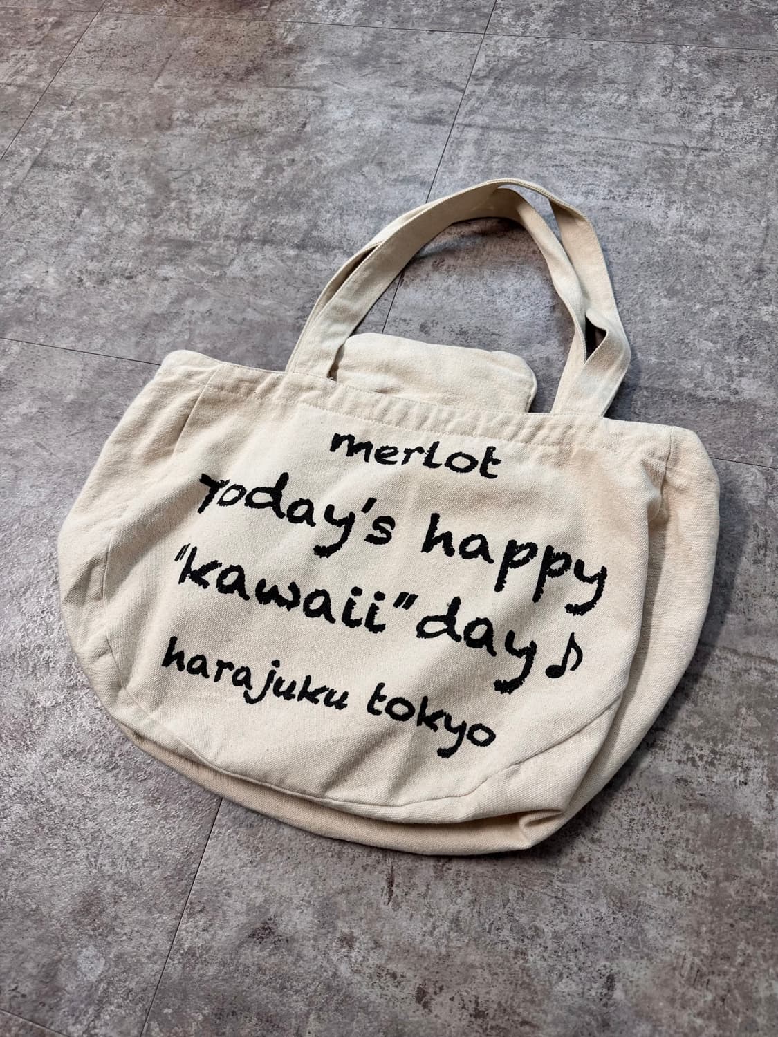 머쉬룸 쿠마 캔버스 숄더백 상품이미지4