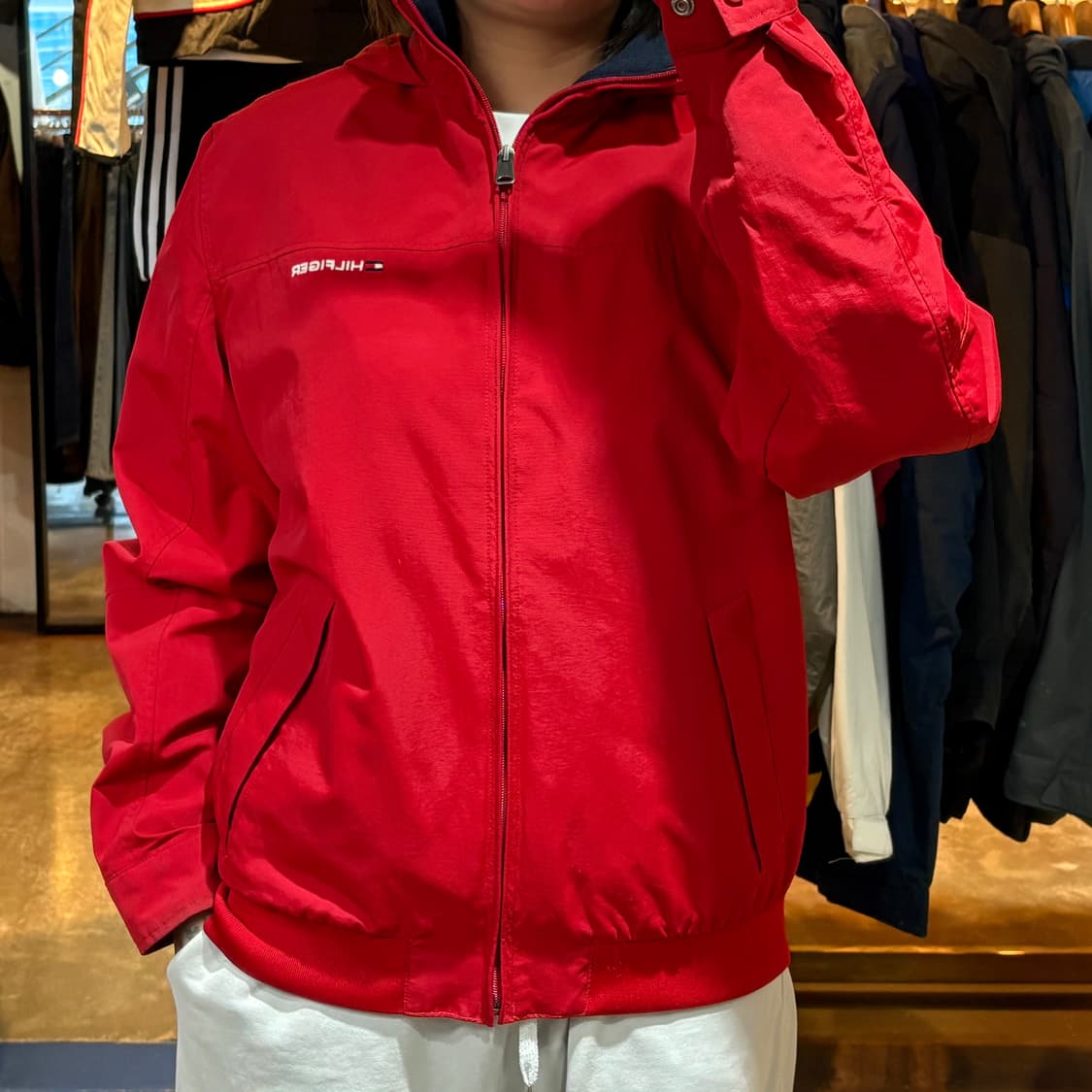 타미힐피거 레드 바람막이 상품이미지1
