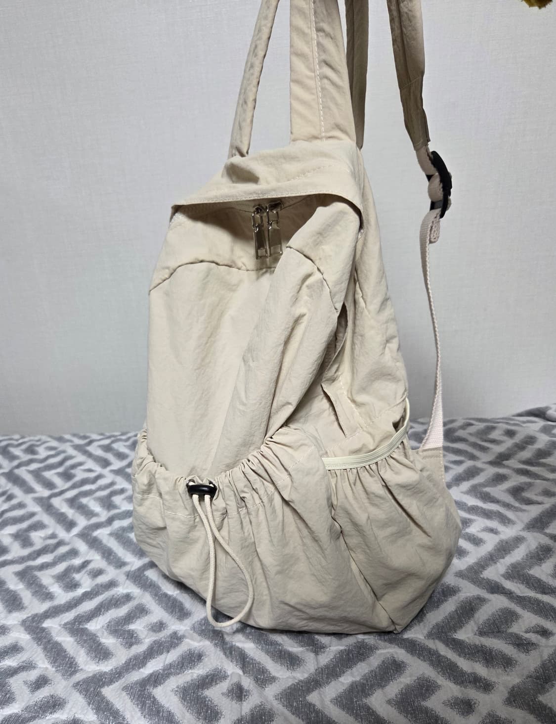 위베이지크 다담아 스트링 셔링 워싱 아이보리 백팩 가방 상품이미지2