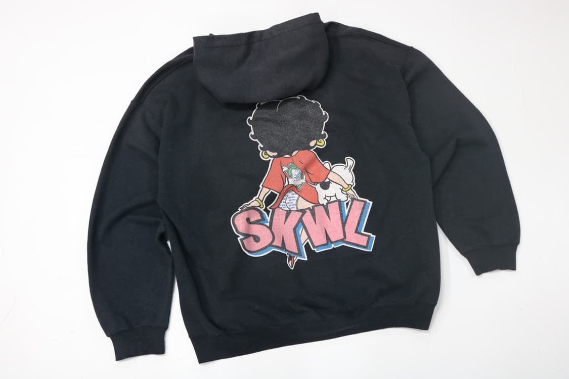 SKWL 베티 붐 캐릭터 백로고 블랙 후드티 (XL) 상품이미지2
