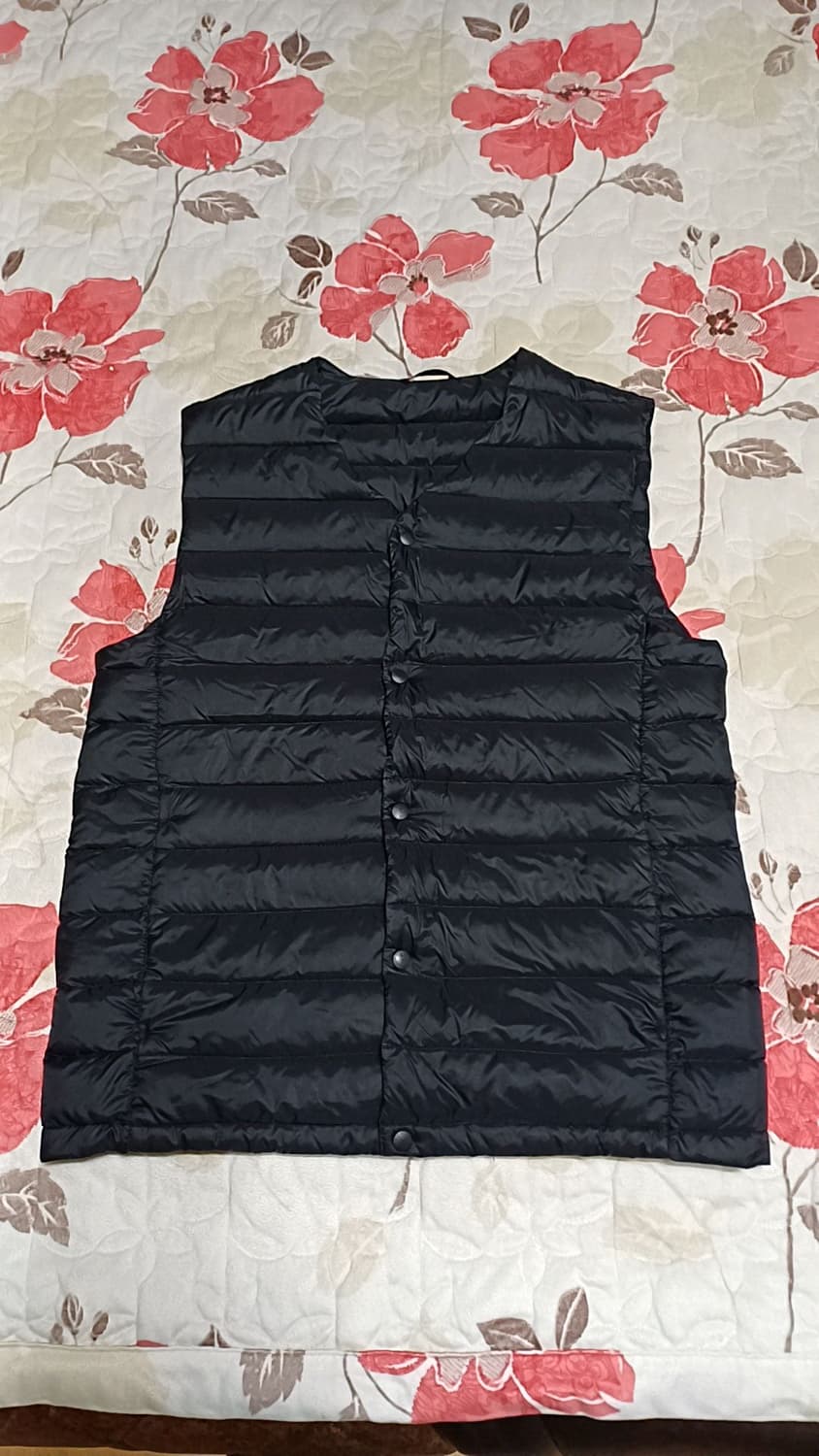 지오다노 오리털경량조끼 95 가슴50 기장67 상품이미지1