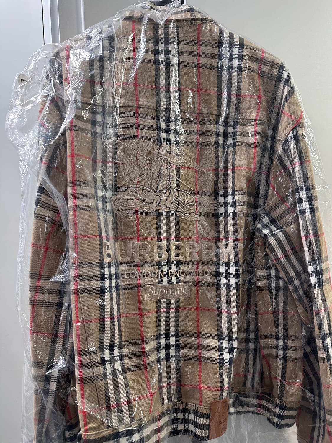 파격할인 ㅠㅠ))) 슈프림 버버리 데님 트러커 자켓 베이지 M 상품이미지4