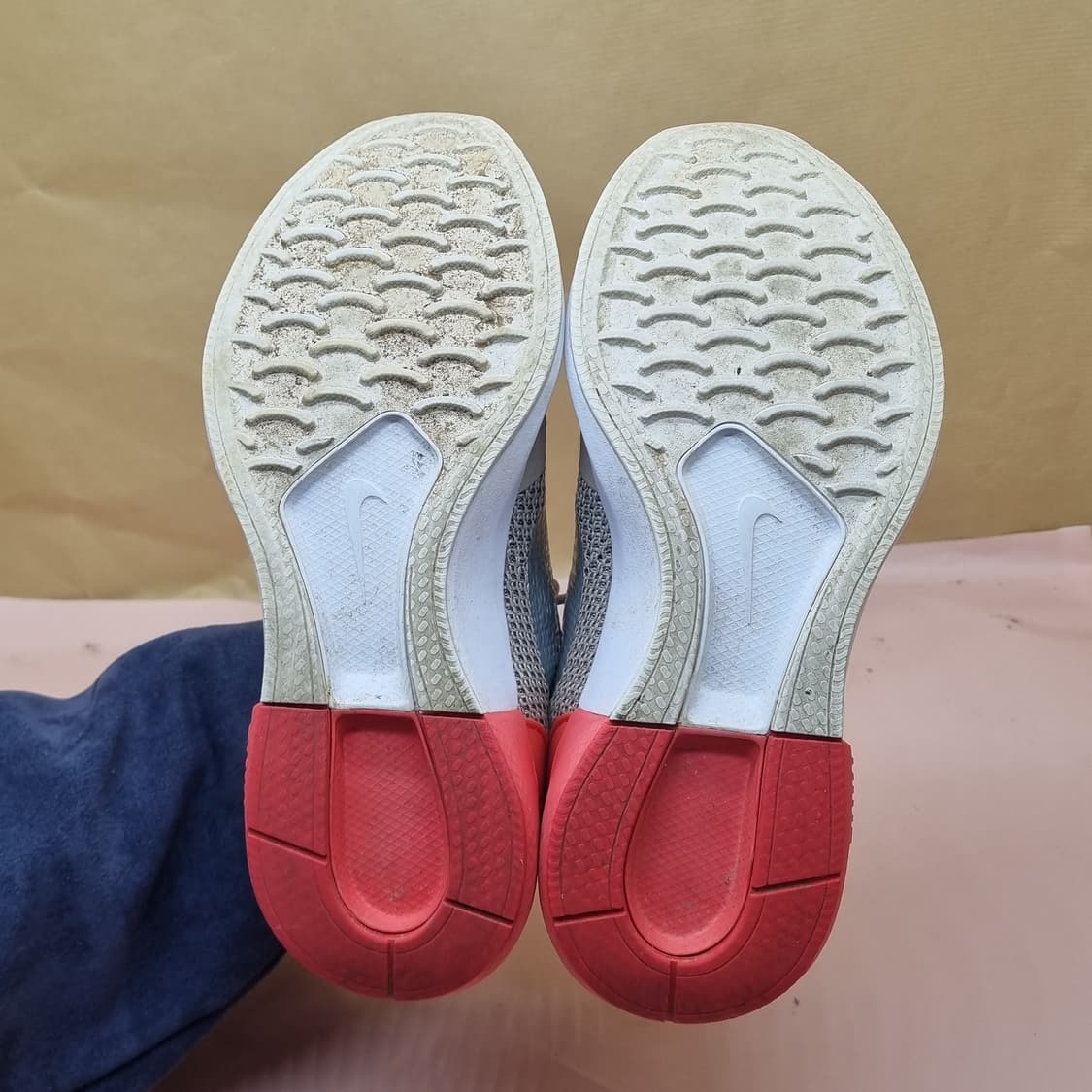 나이키 듀얼레이서 여성운동화230 상품이미지3