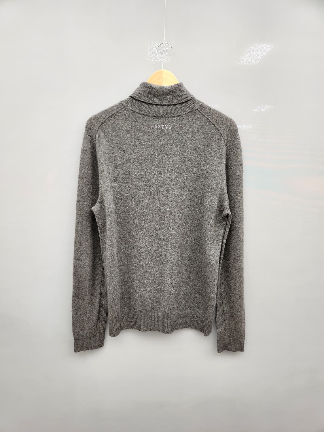 헤지스 터틀넥 캐시머어 100 니트 상품이미지4