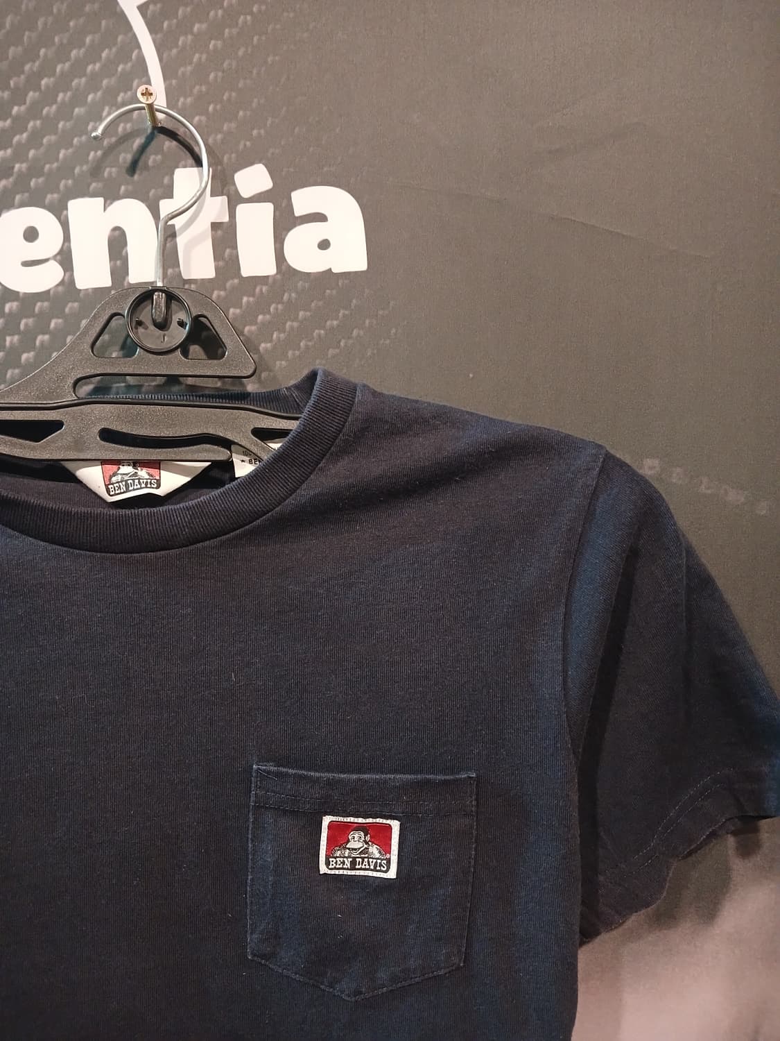 벤데이비스 포켓 패치 반팔티 상품이미지2