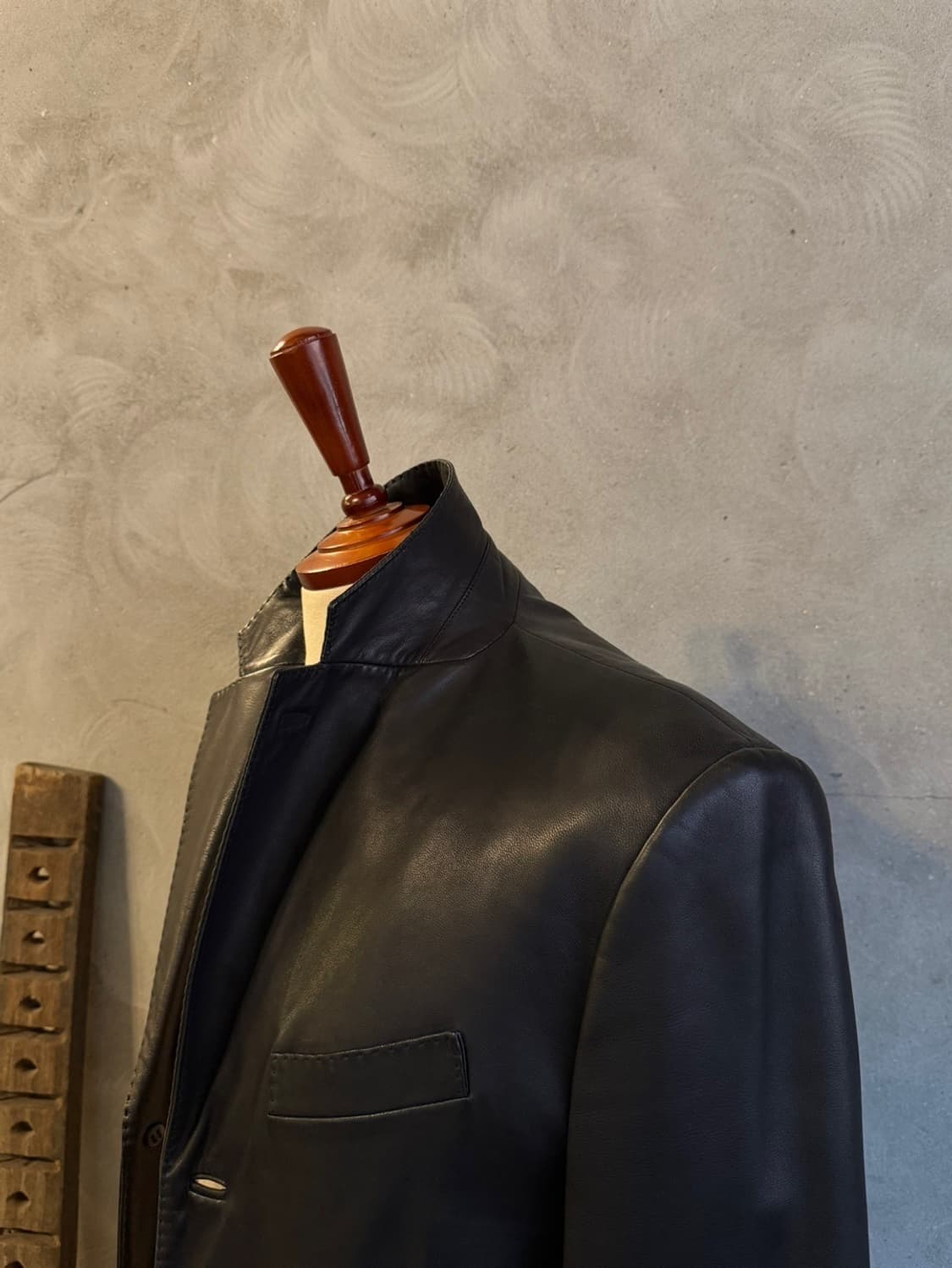 살바토레 페라가모 키드램스킨 레더 자켓 100 상품이미지3