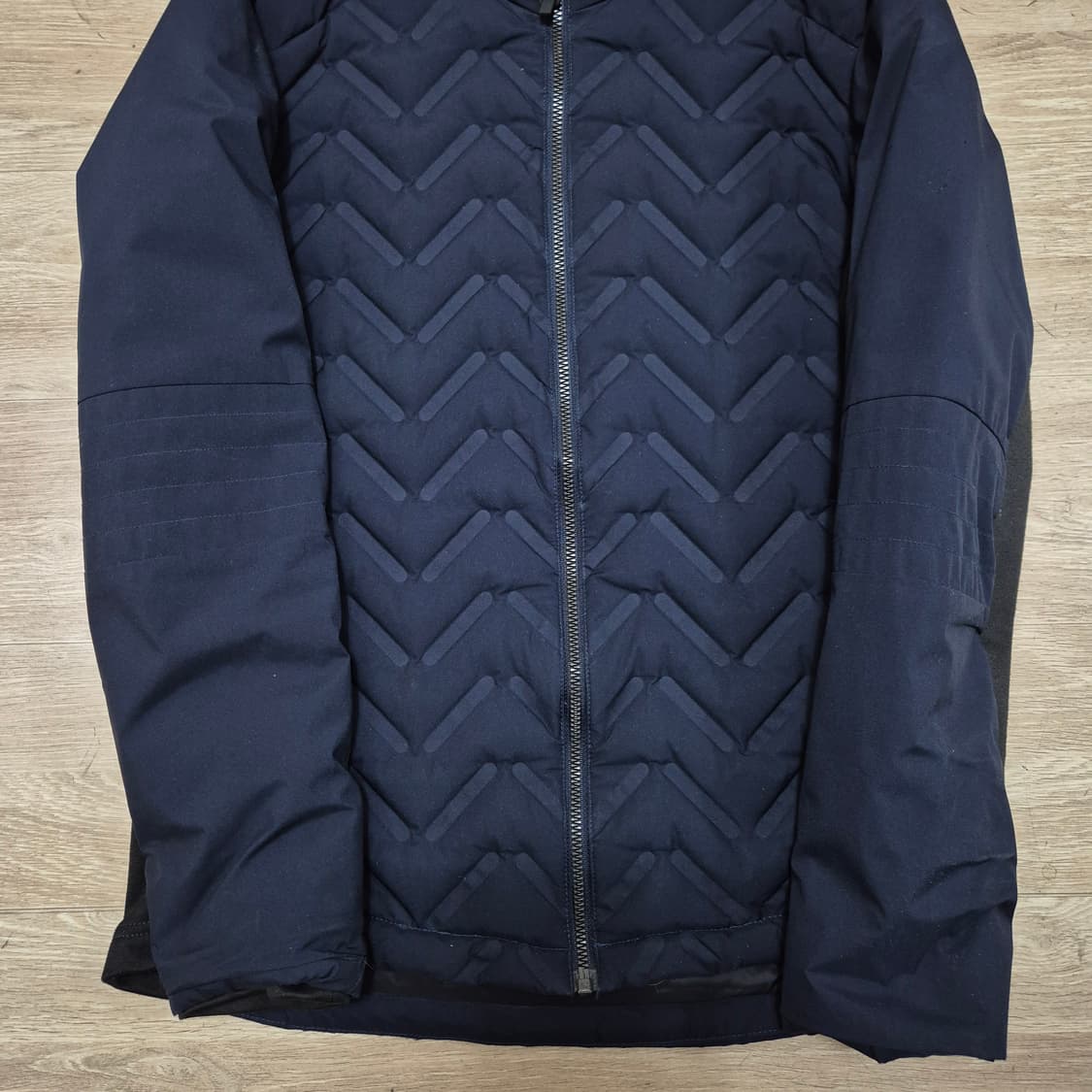 에드하디 격자 쉐브론 퀼팅 경량패딩 점퍼 M(95) 상품이미지3