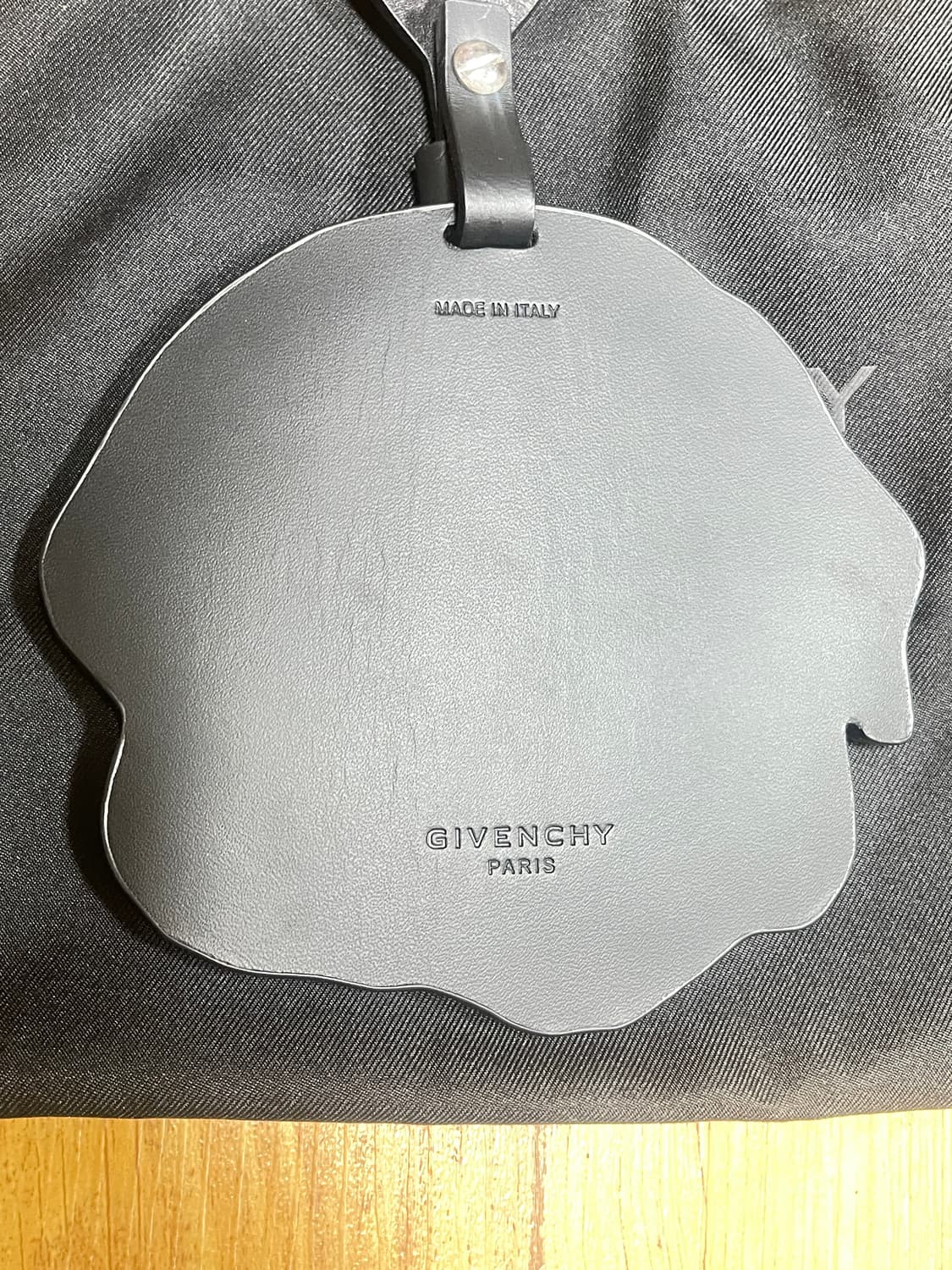 지방시 로트 와일러 백참 키링 상품이미지3