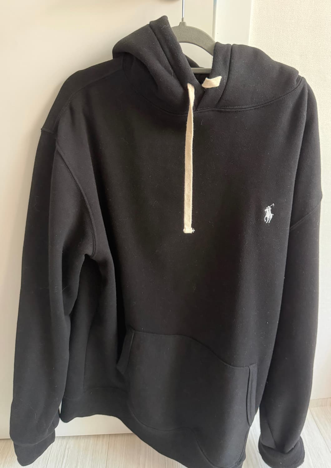 폴로 화이트포니 블랙후드티 상품이미지1