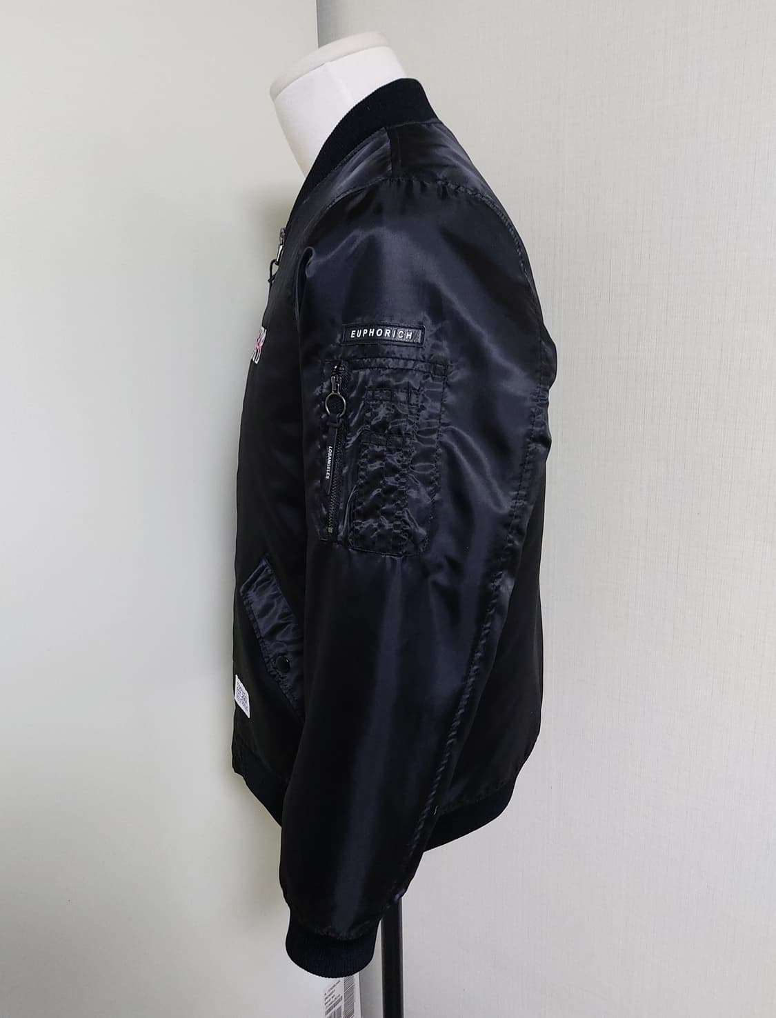 조이리치(JOYRICH) MA-1 여성 블랙 봄버 자켓(100)

 상품이미지2