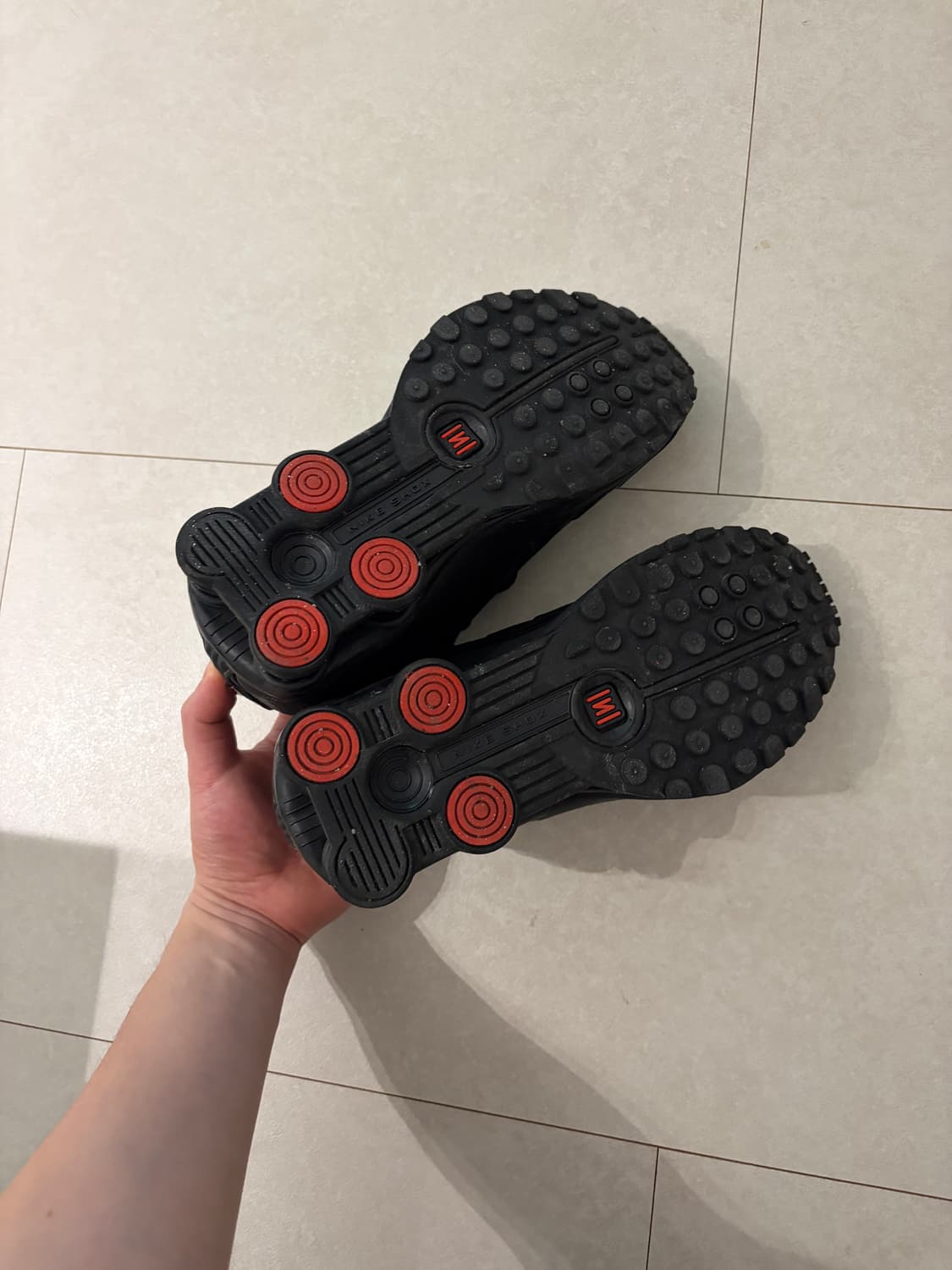 샥스 r4 올블랙 상품이미지5