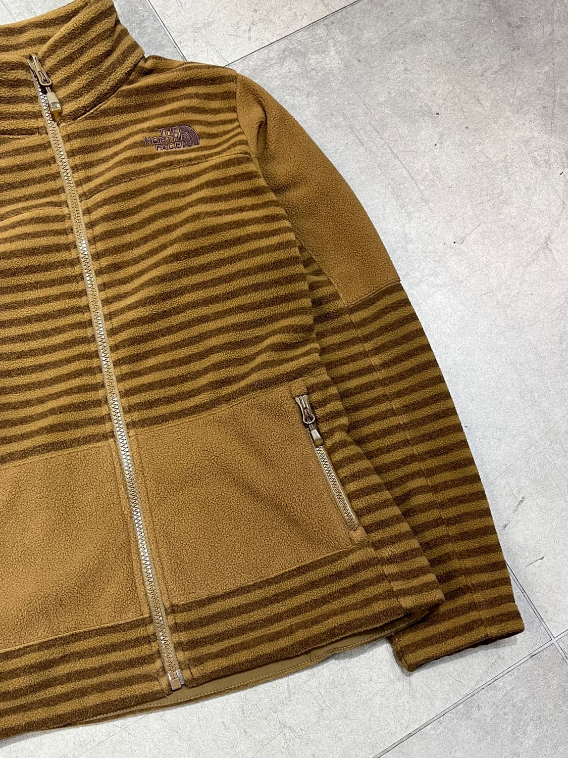 노스페이스 초코 브라운 스트라이프 후리스 자켓 상품이미지3