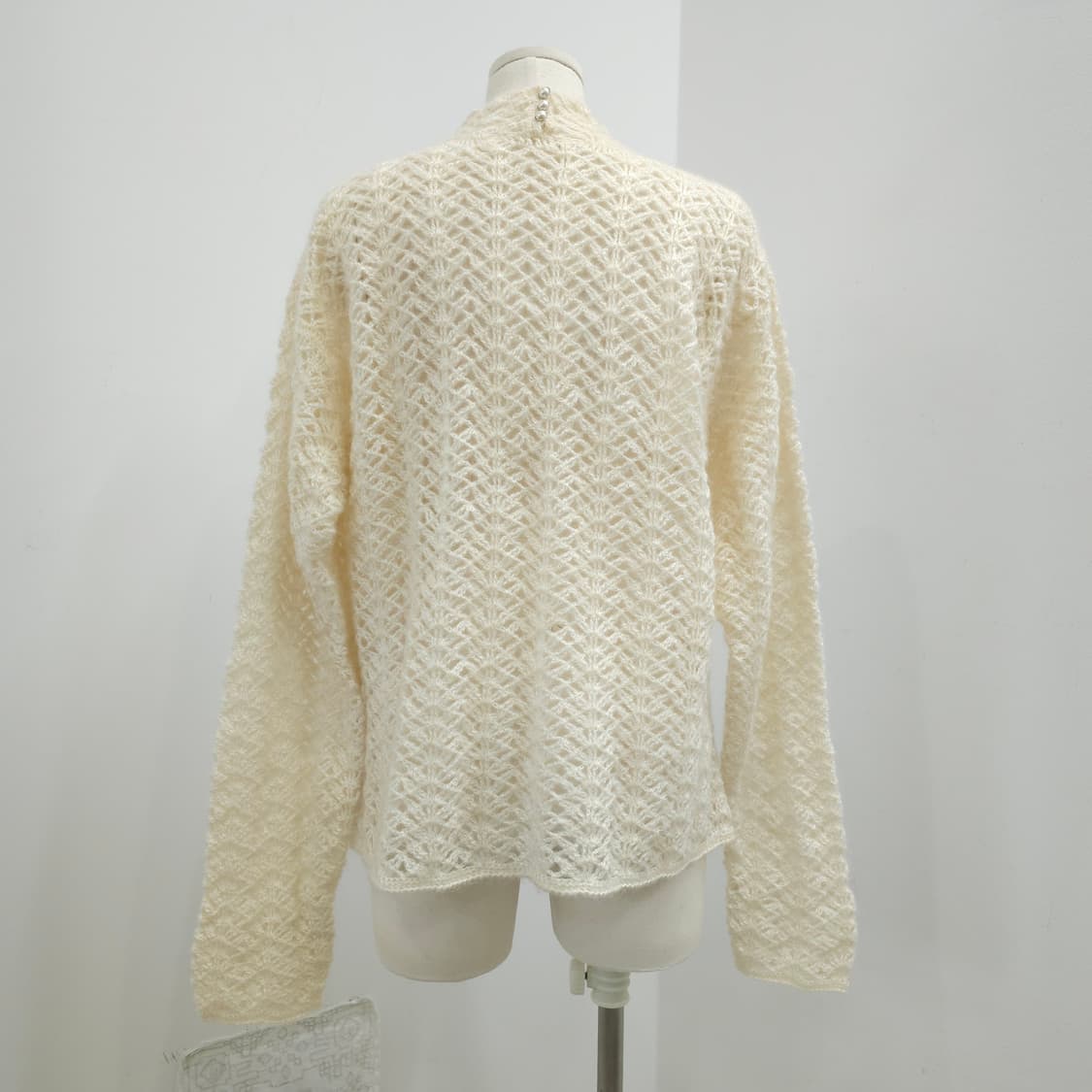 아이보리 레이스 모헤어 진주장식 니트 상품이미지3