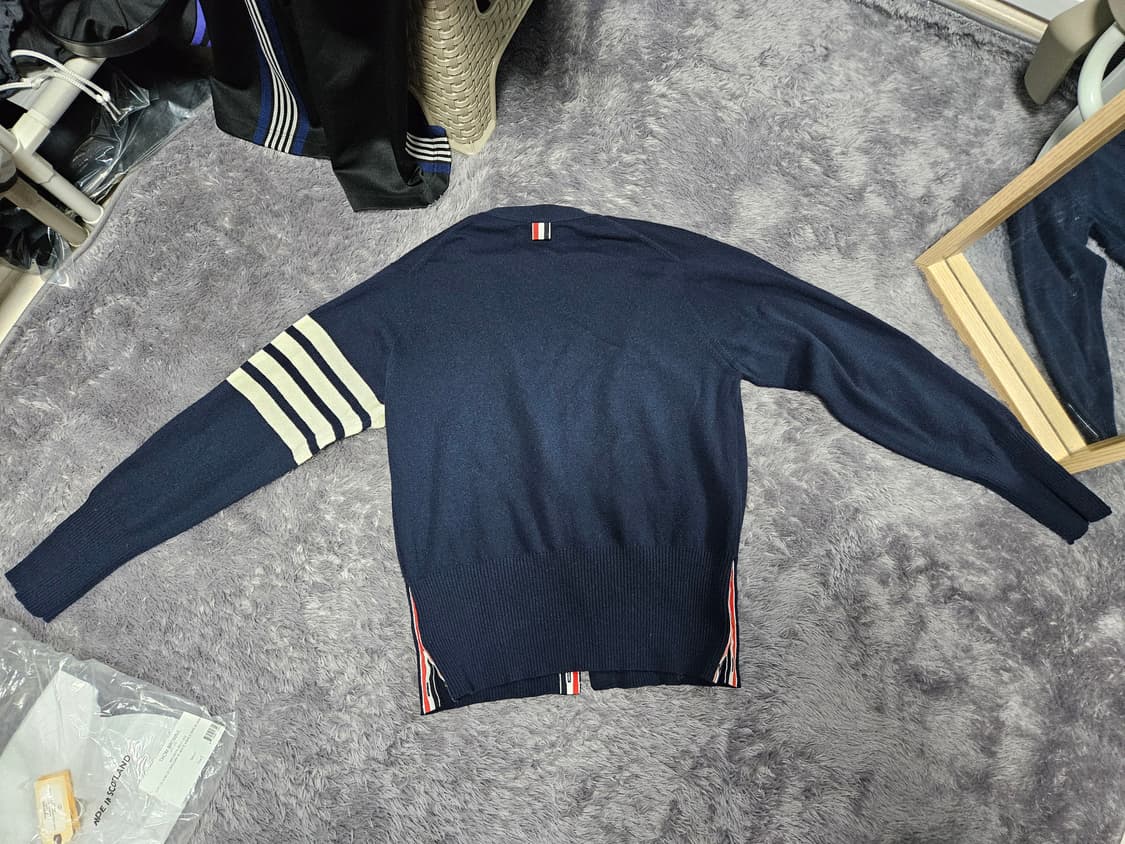 톰브라운 네이비 캐시미어 가디건 3 상품이미지5